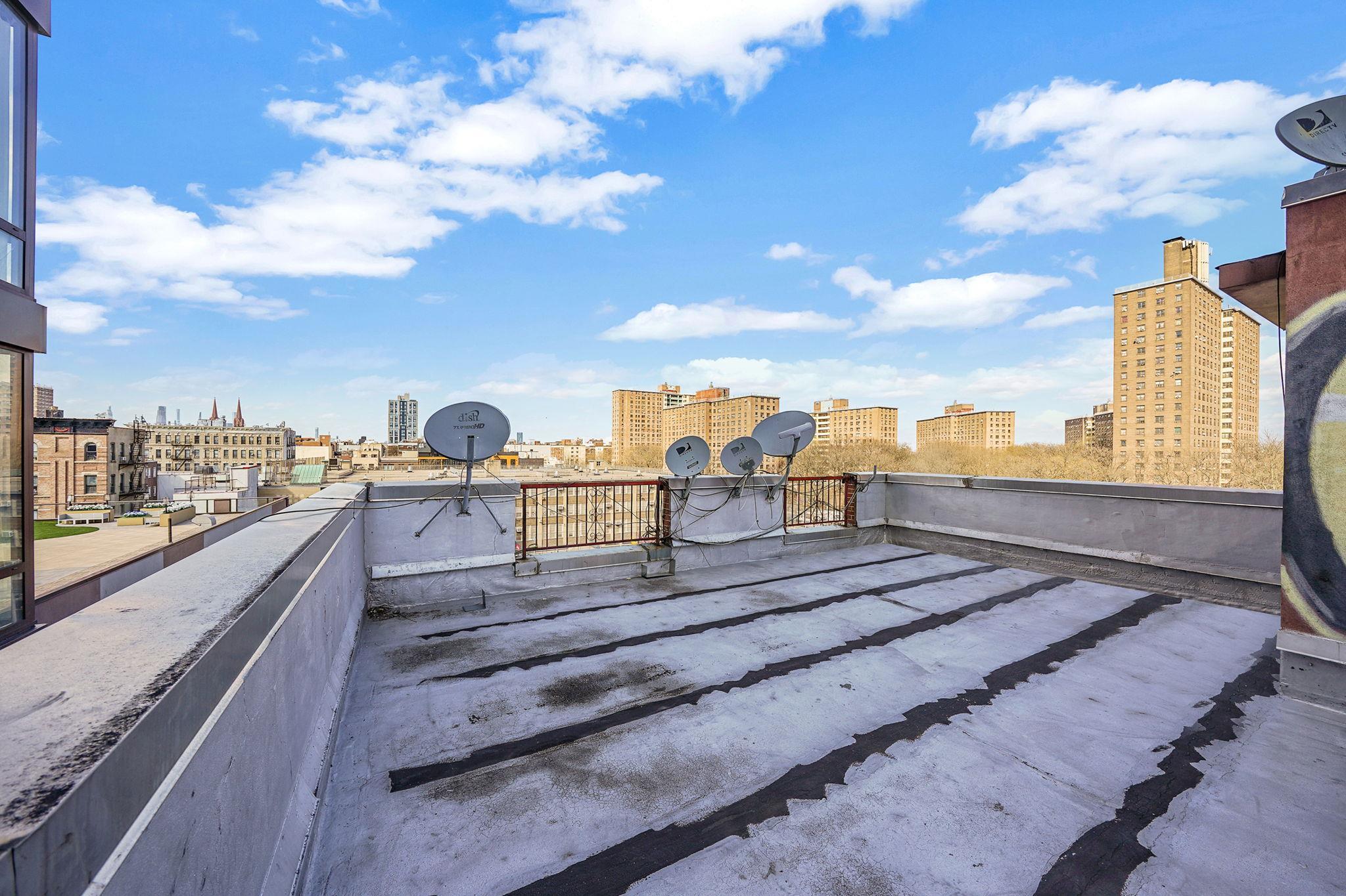 Commercial Sale Debevoise  Brooklyn, NY 11206, MLS-842052-16