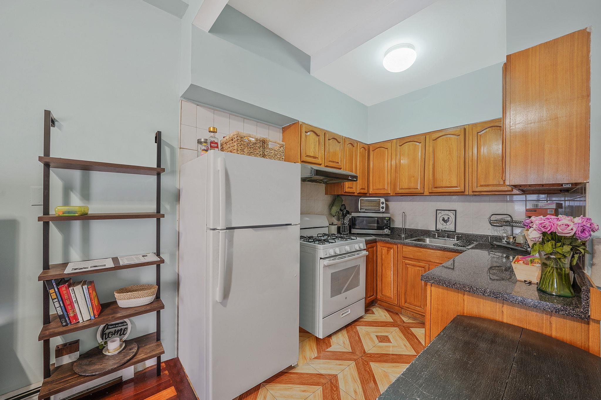 Commercial Sale Debevoise  Brooklyn, NY 11206, MLS-842052-4