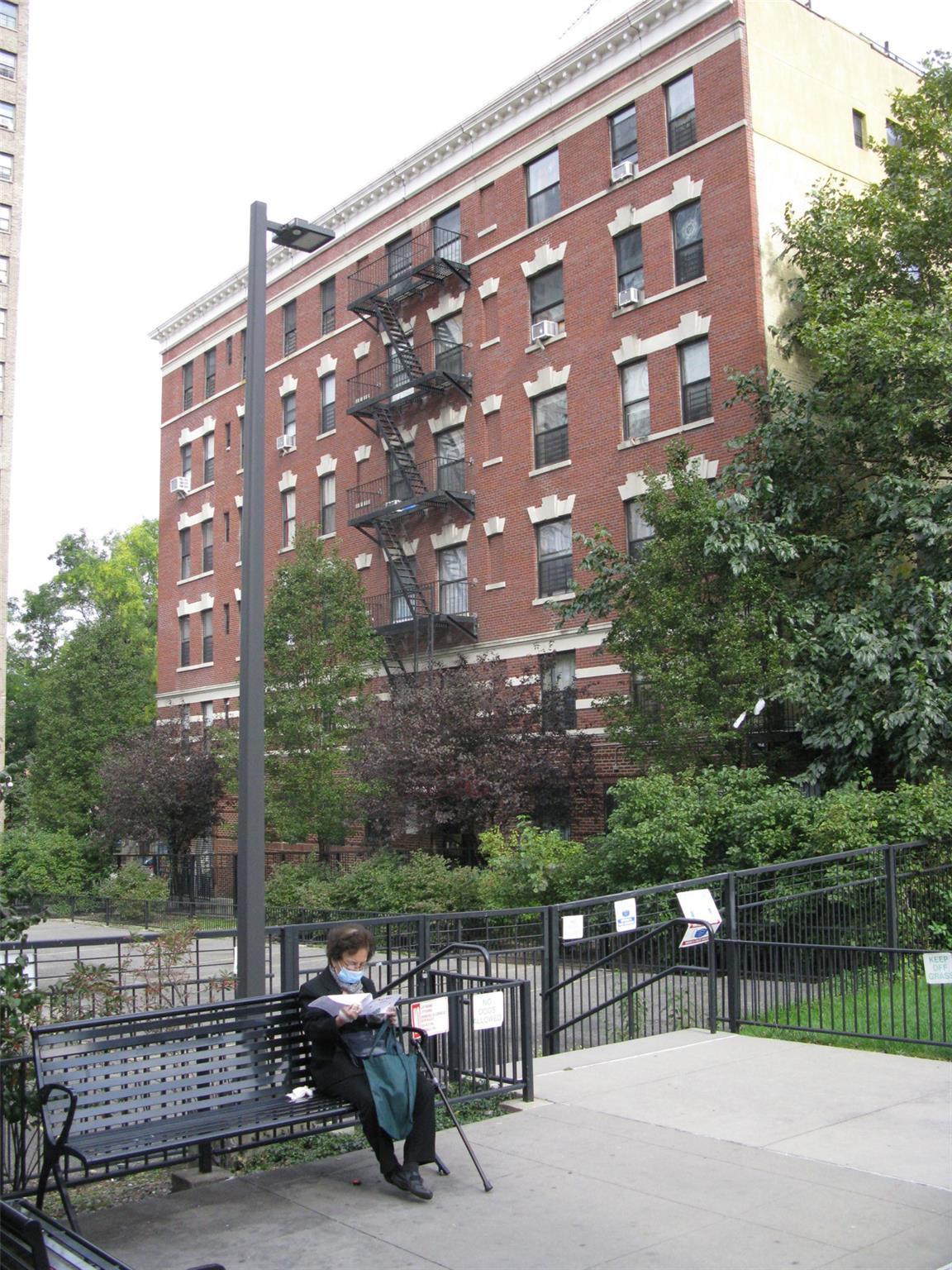 Coop Broome  Manhattan, NY 10002, MLS-842065-2