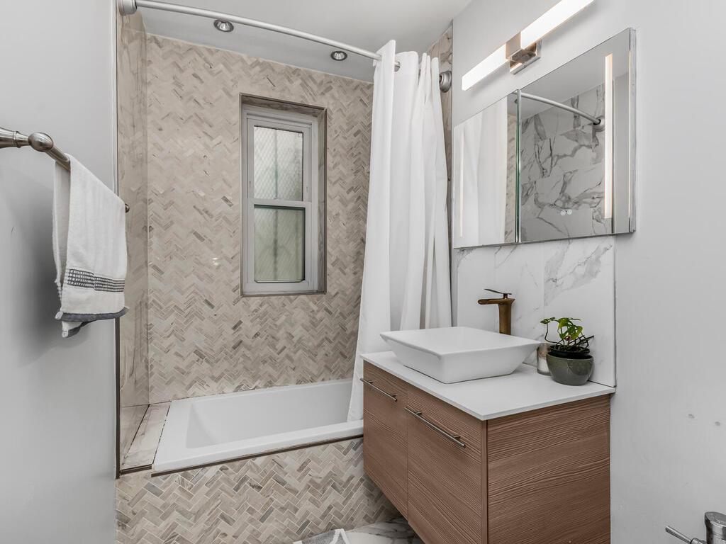 Coop Kingsbridge  Bronx, NY 10463, MLS-842080-4