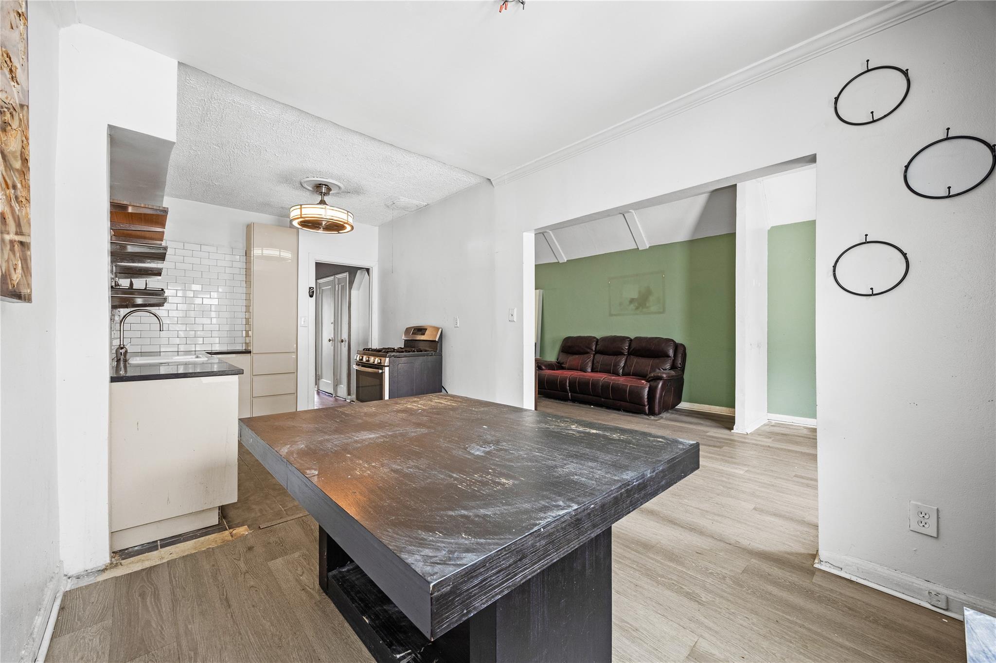 Single Family 45th  Queens, NY 11105, MLS-842086-5