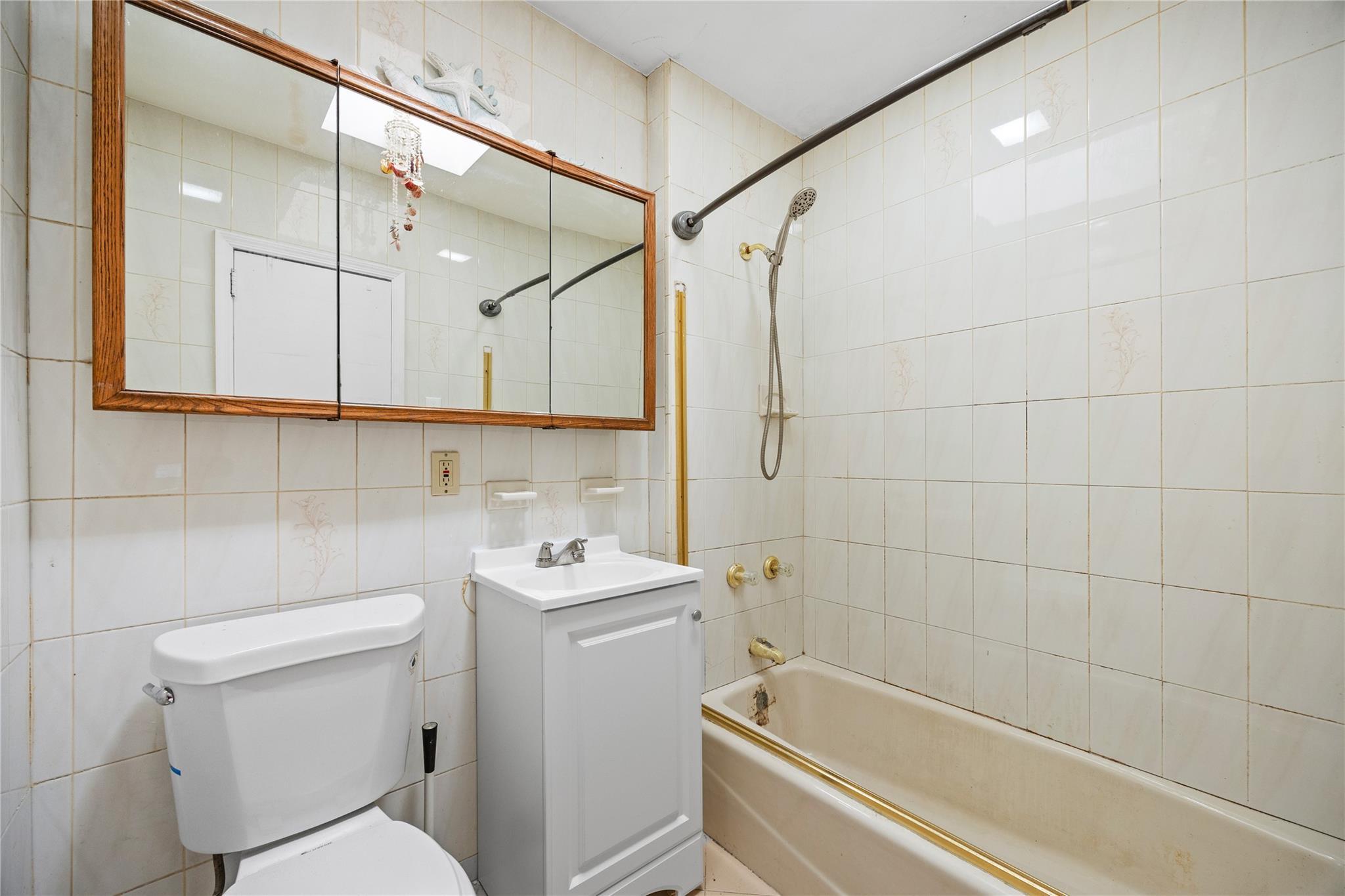 Single Family 45th  Queens, NY 11105, MLS-842086-7