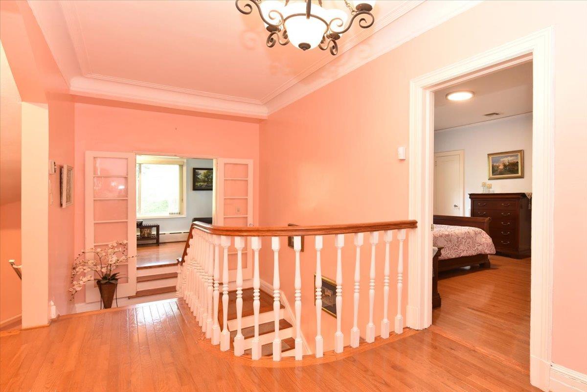 Single Family Magnolia  Nassau County, NY 11021, MLS-842091-22