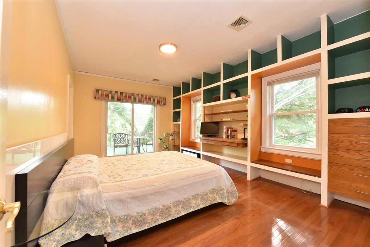 Single Family Magnolia  Nassau County, NY 11021, MLS-842091-26