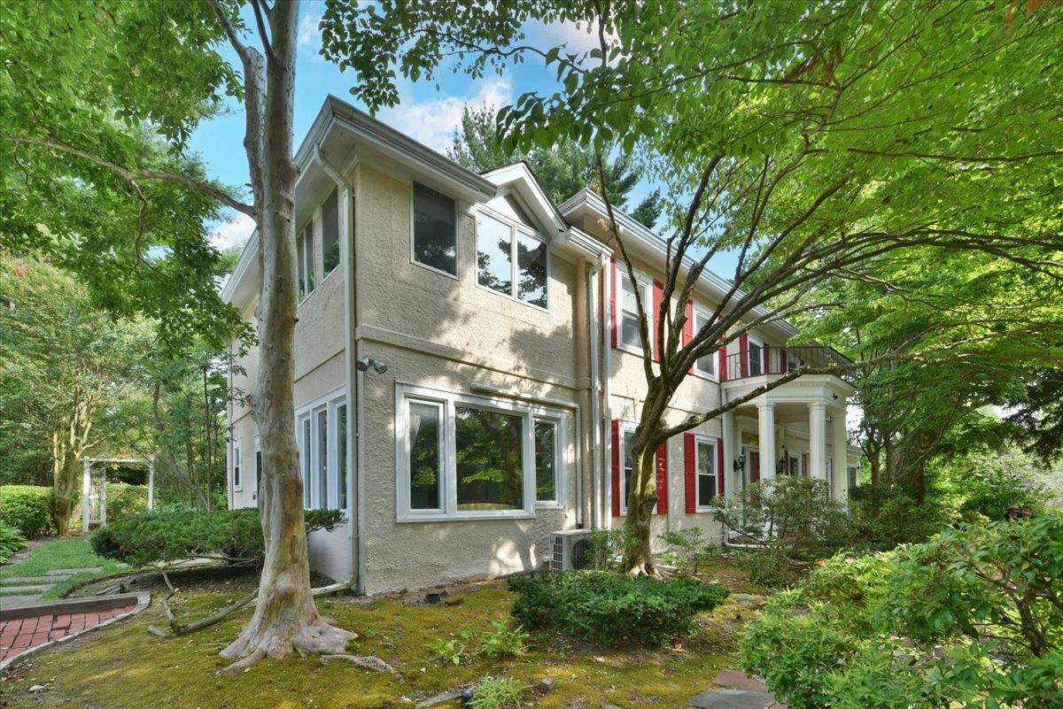 Single Family Magnolia  Nassau County, NY 11021, MLS-842091-3