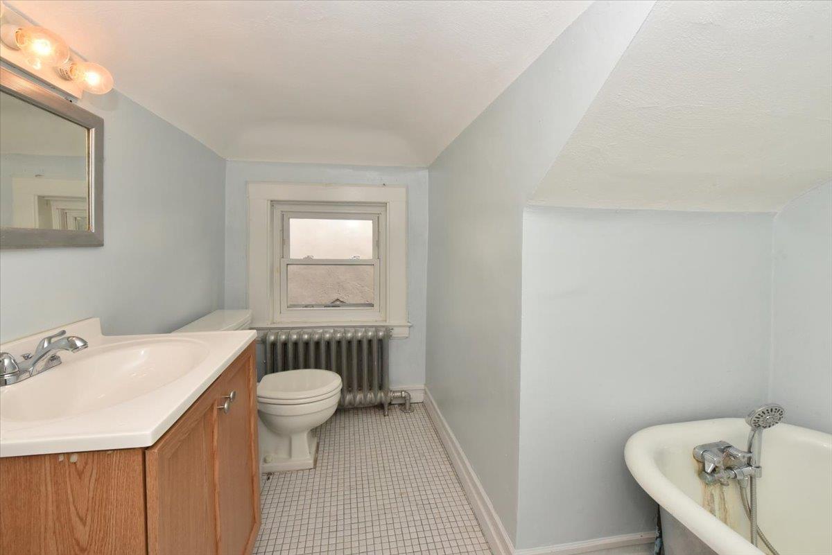 Single Family Magnolia  Nassau County, NY 11021, MLS-842091-31