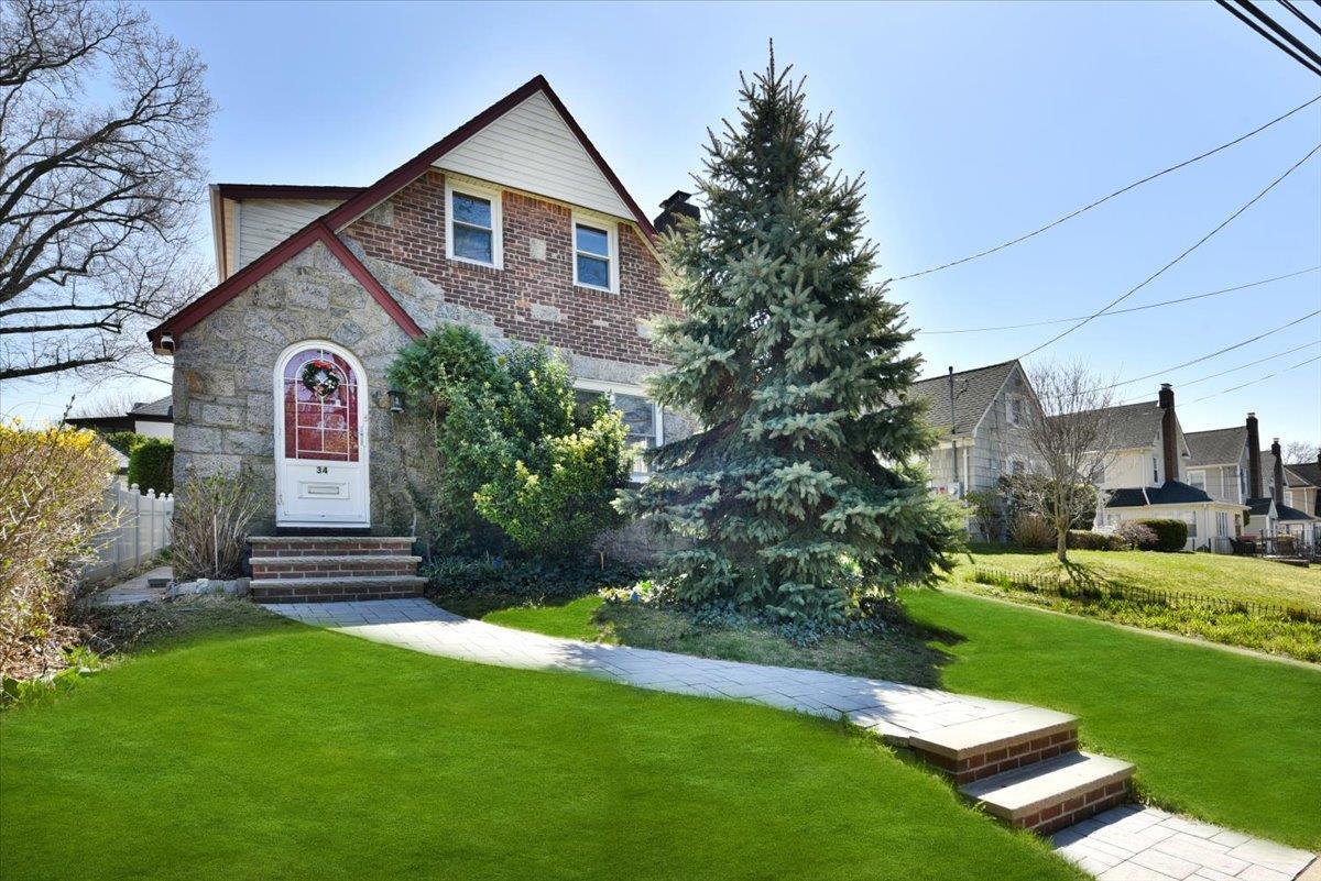 Single Family Highland  Nassau County, NY 11020, MLS-842093-3