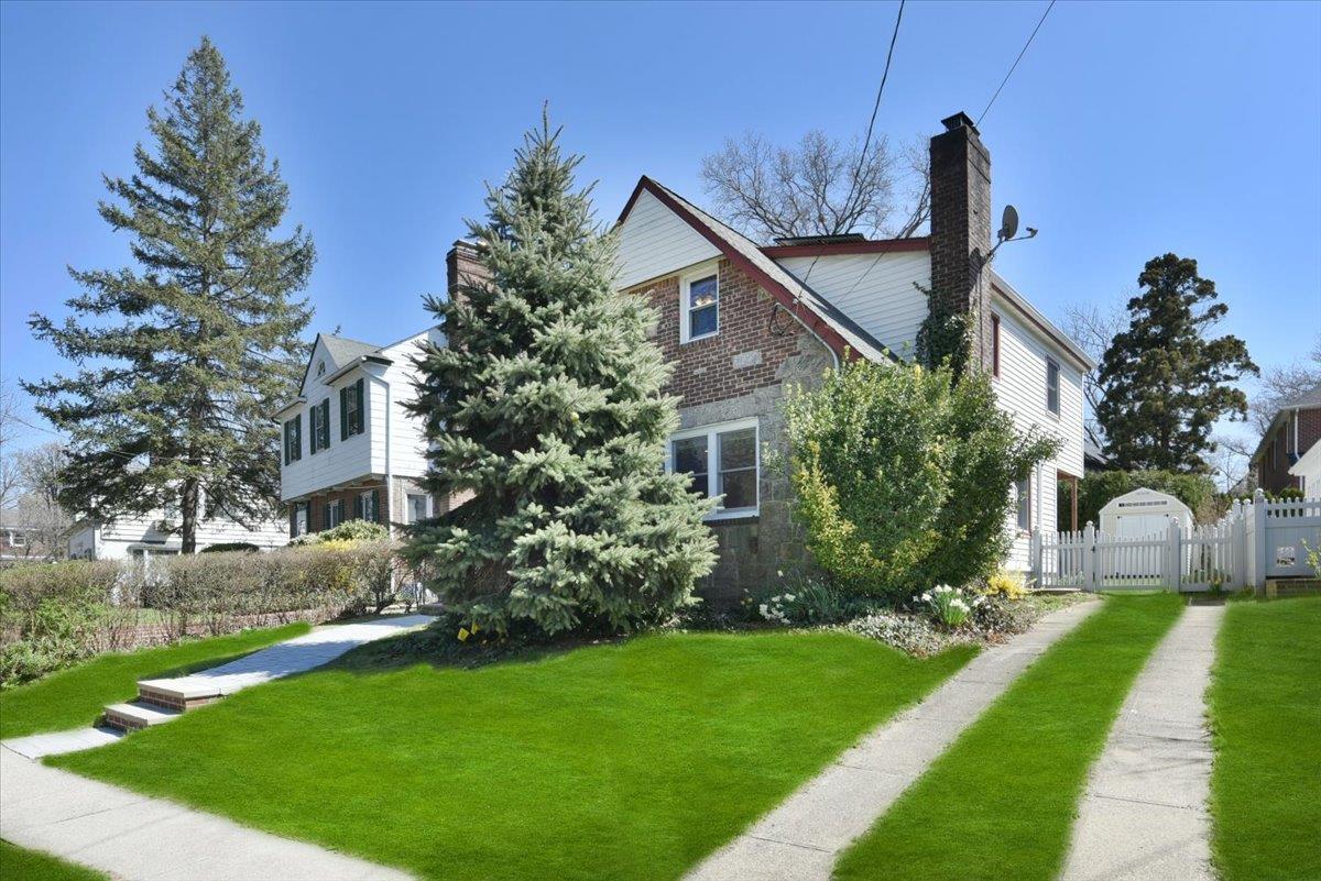 Single Family Highland  Nassau County, NY 11020, MLS-842093-4