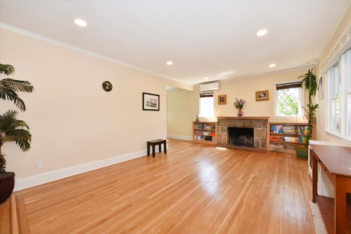 Single Family Highland  Nassau County, NY 11020, MLS-842093-5