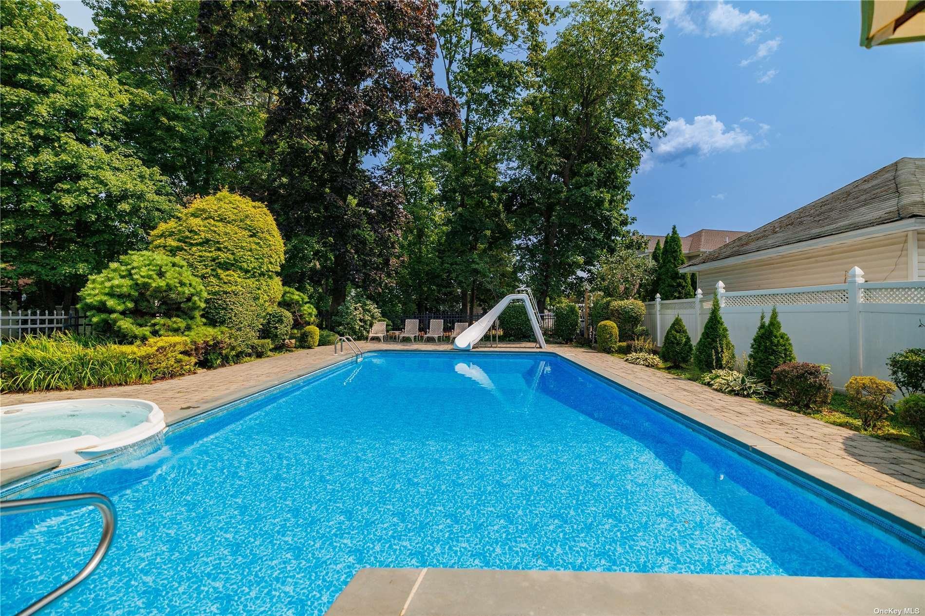 Single Family Village  Nassau County, NY 11570, MLS-842111-29