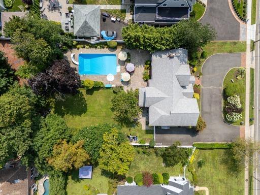 Single Family Village  Nassau County, NY 11570, MLS-842111-33