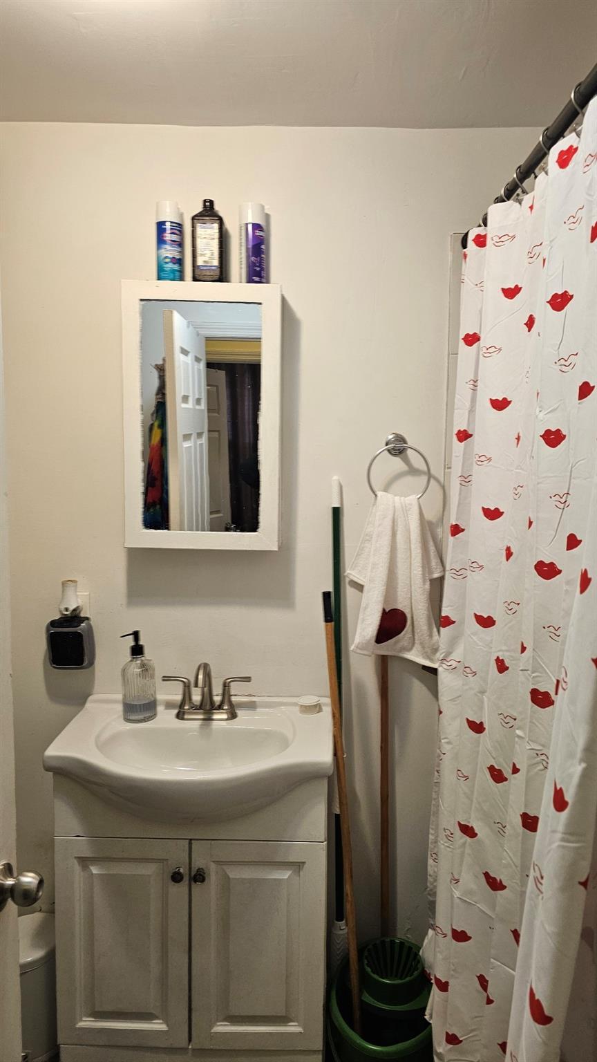 Single Family Briggs  Bronx, NY 10458, MLS-842127-8