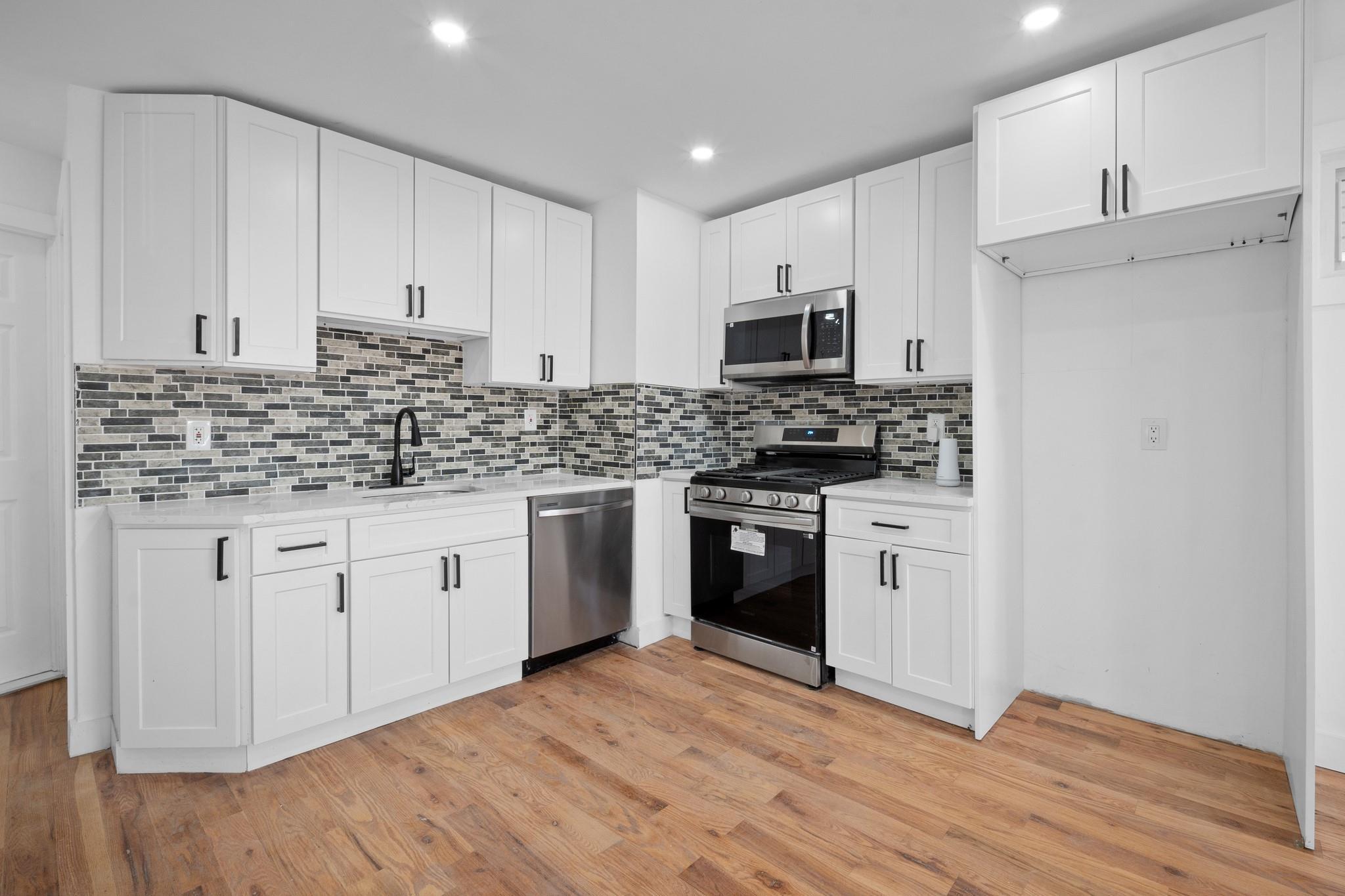 Single Family 140 Street  Queens, NY 11436, MLS-842128-22