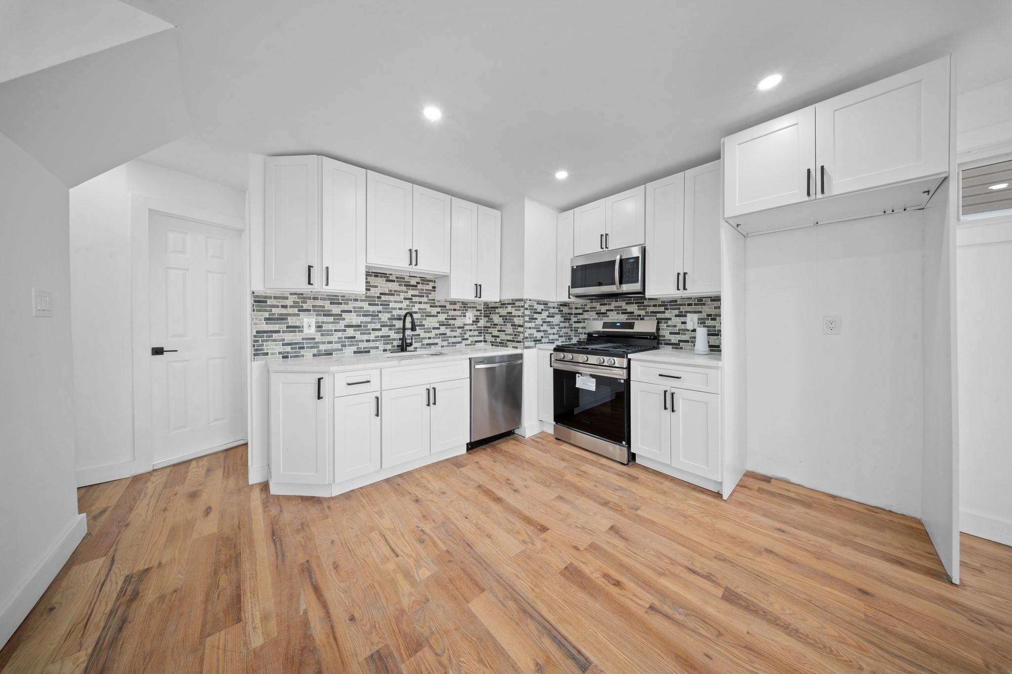 Single Family 140 Street  Queens, NY 11436, MLS-842128-25
