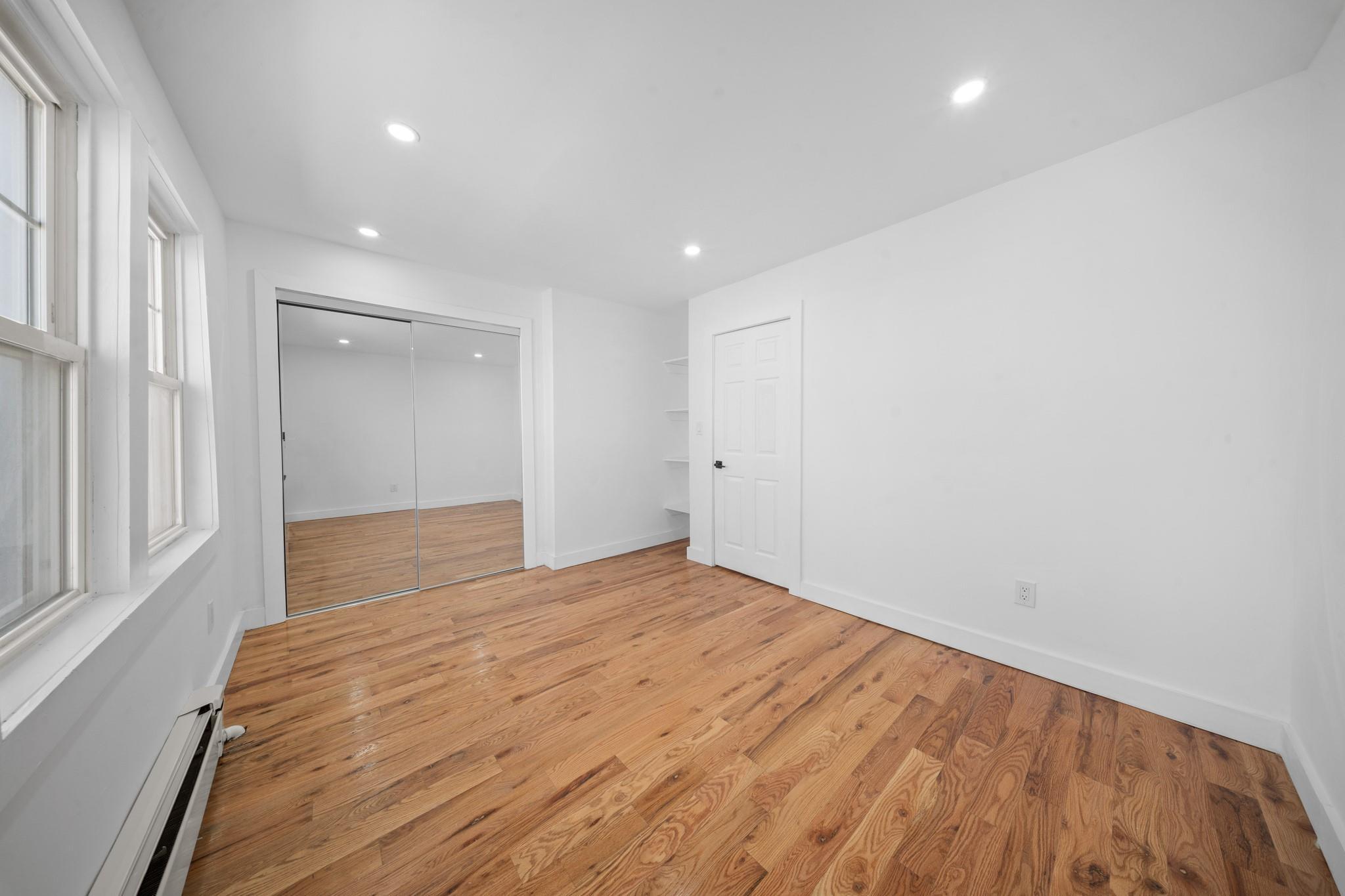 Single Family 140 Street  Queens, NY 11436, MLS-842128-3
