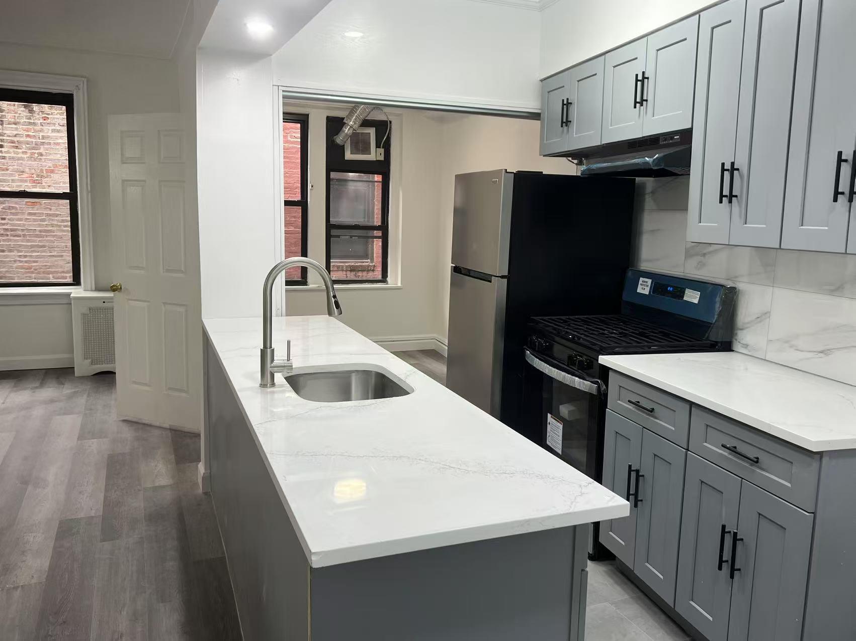 Apartment Sanford  Queens, NY 11355, MLS-842148-6