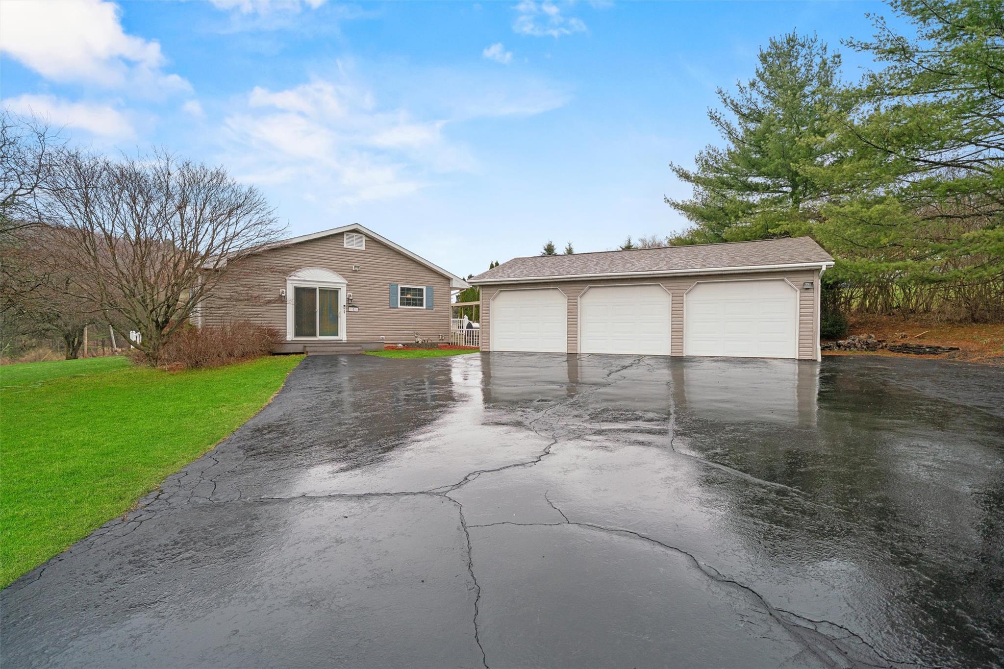 Single Family Hess  Sullivan County, NY 12723, MLS-842173-5