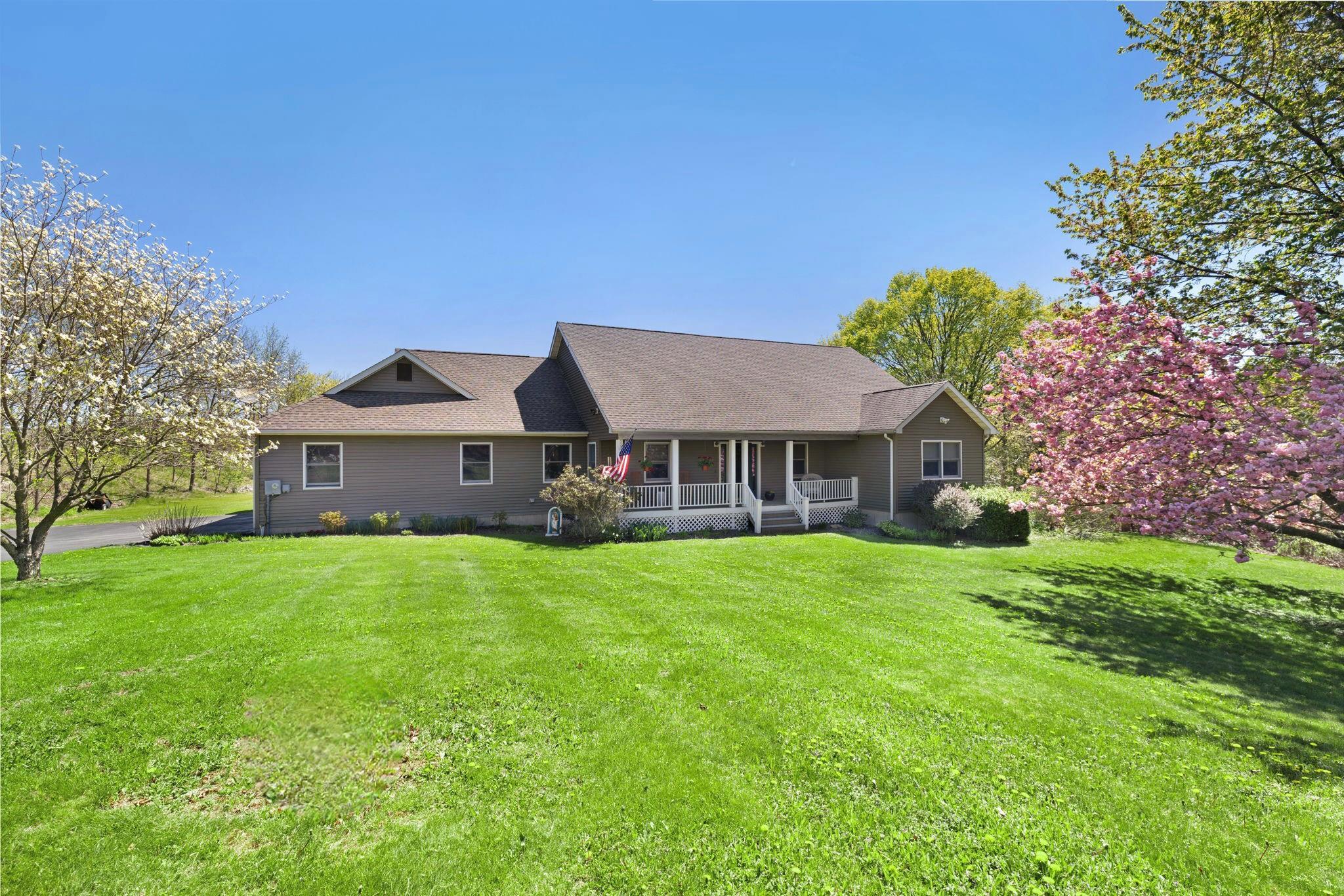 Single Family Mt Orange  Orange County, NY 10940, MLS-842202-2