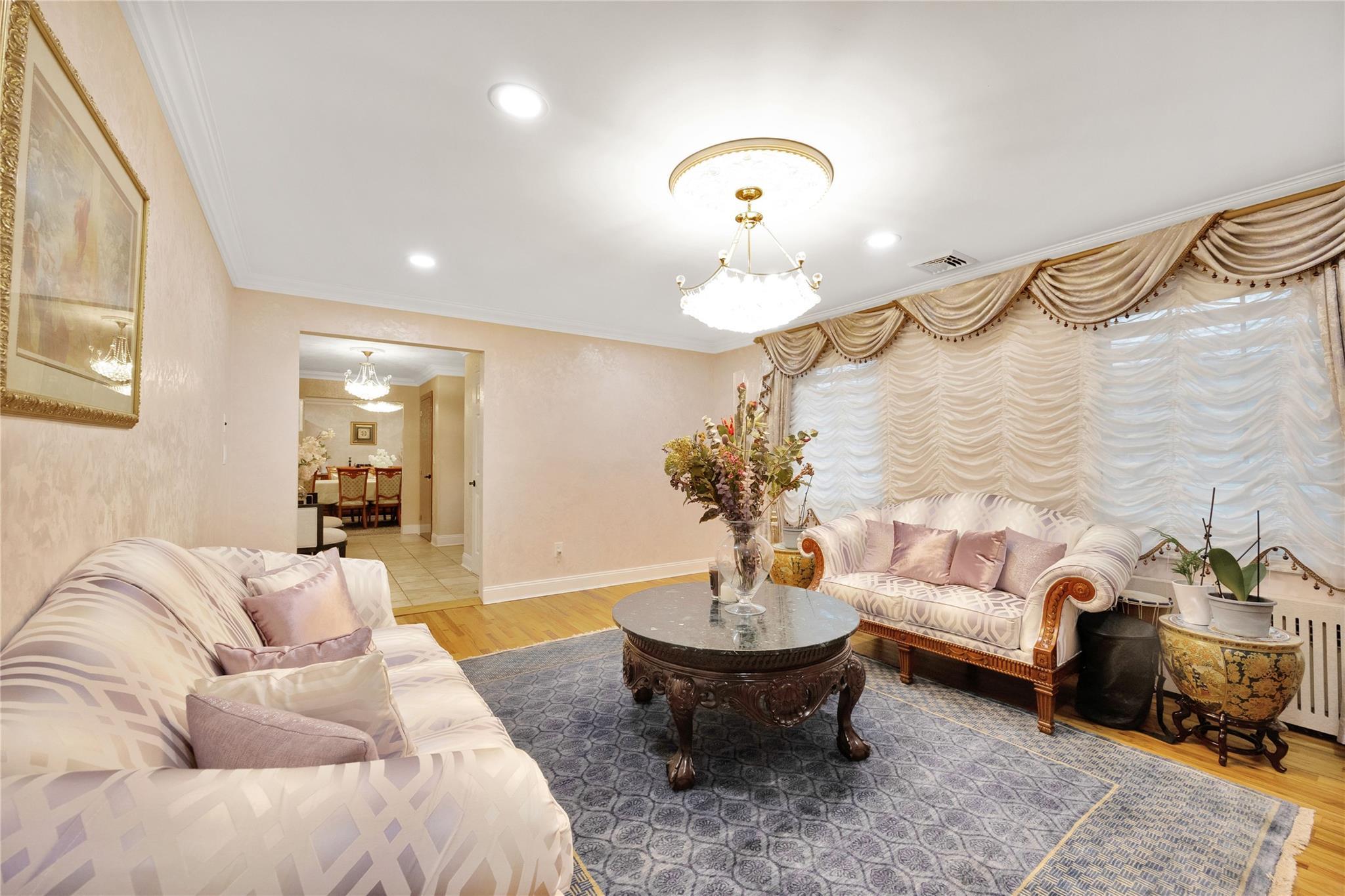 Single Family South End  Nassau County, NY 11598, MLS-842254-13