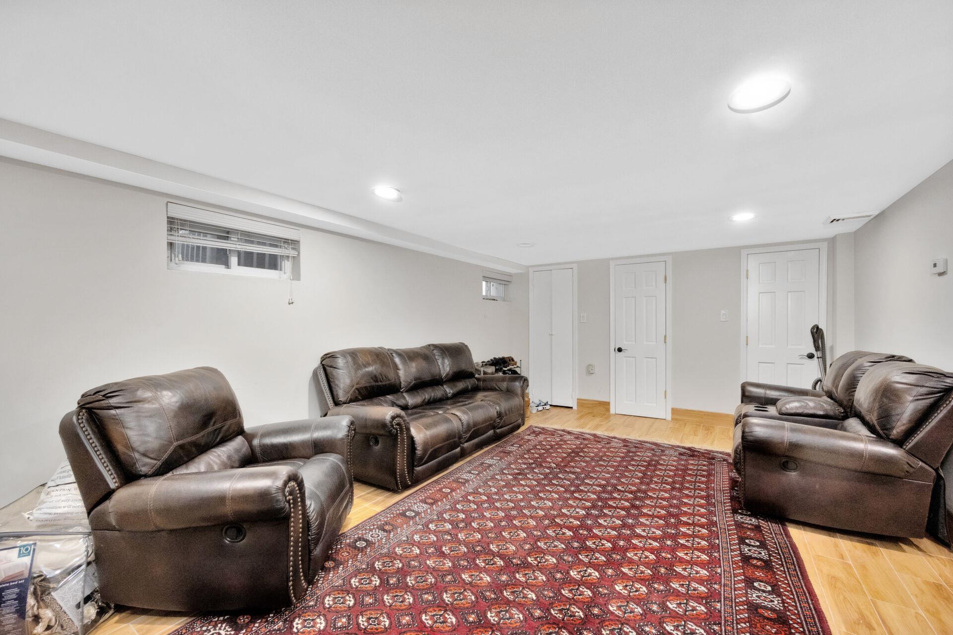Single Family South End  Nassau County, NY 11598, MLS-842254-26
