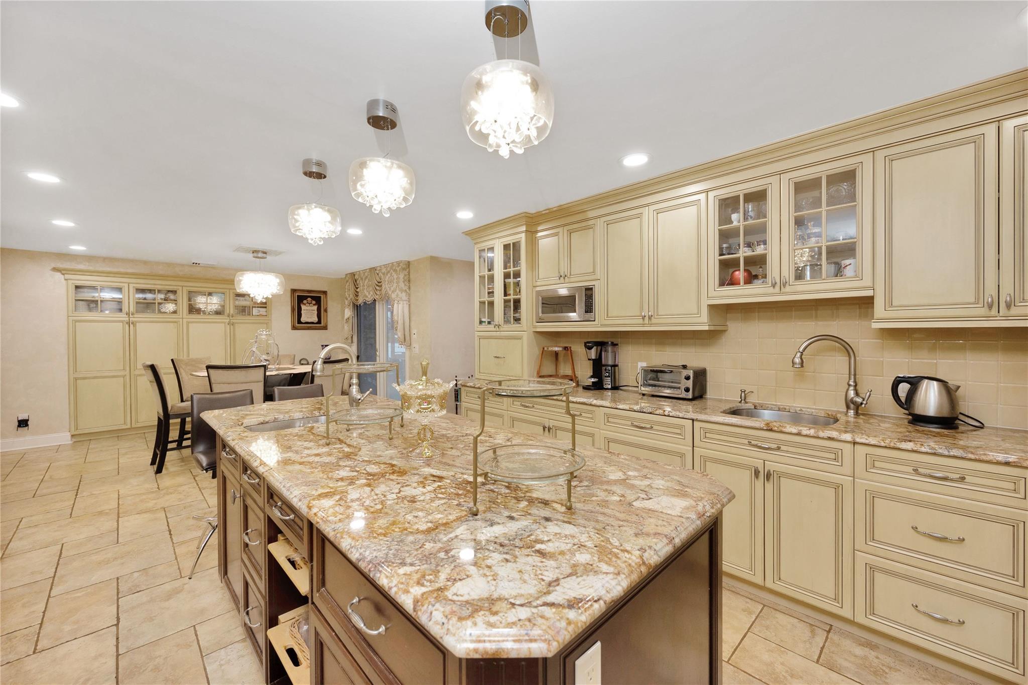 Single Family South End  Nassau County, NY 11598, MLS-842254-8