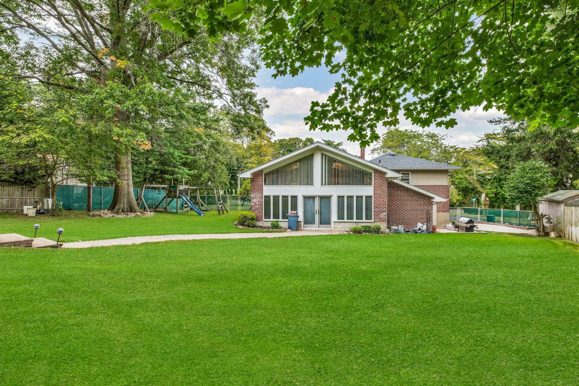 Single Family Viola  Nassau County, NY 11542, MLS-842263-23