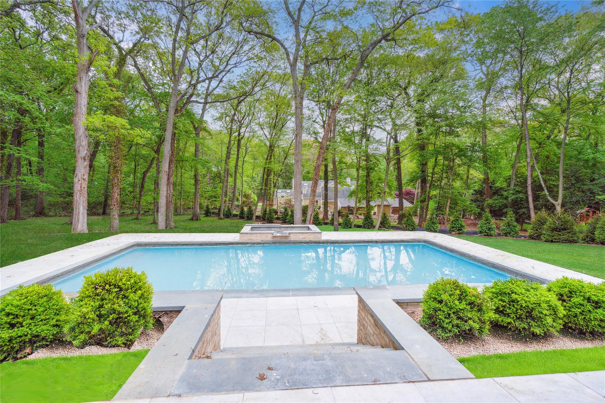 Single Family Knollwood  Nassau County, NY 11545, MLS-842292-37