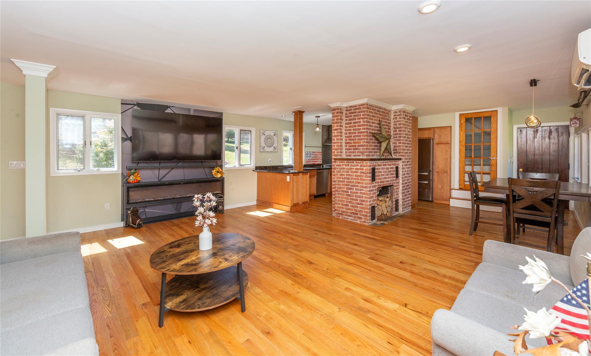 Single Family Byrds Hill  Dutchess County, NY 12564, MLS-842301-18