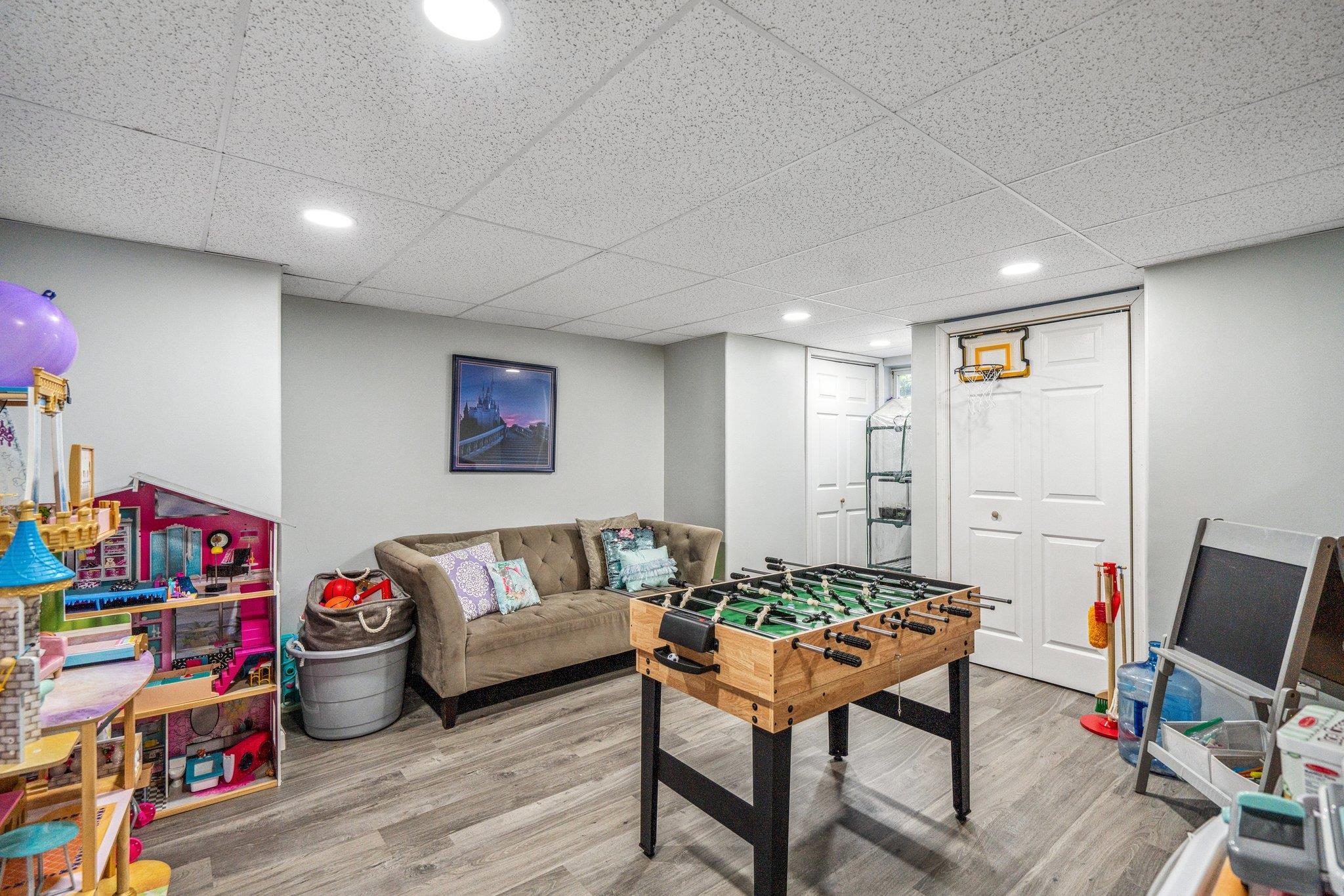 Single Family Victory Knoll  Suffolk County, NY 11764, MLS-842308-32