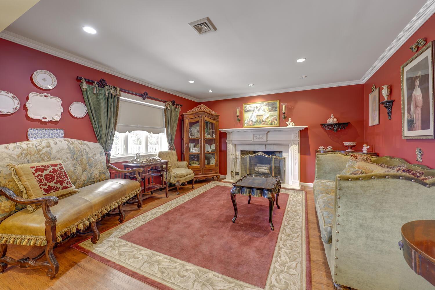 Single Family Maple  Nassau County, NY 11040, MLS-842312-4