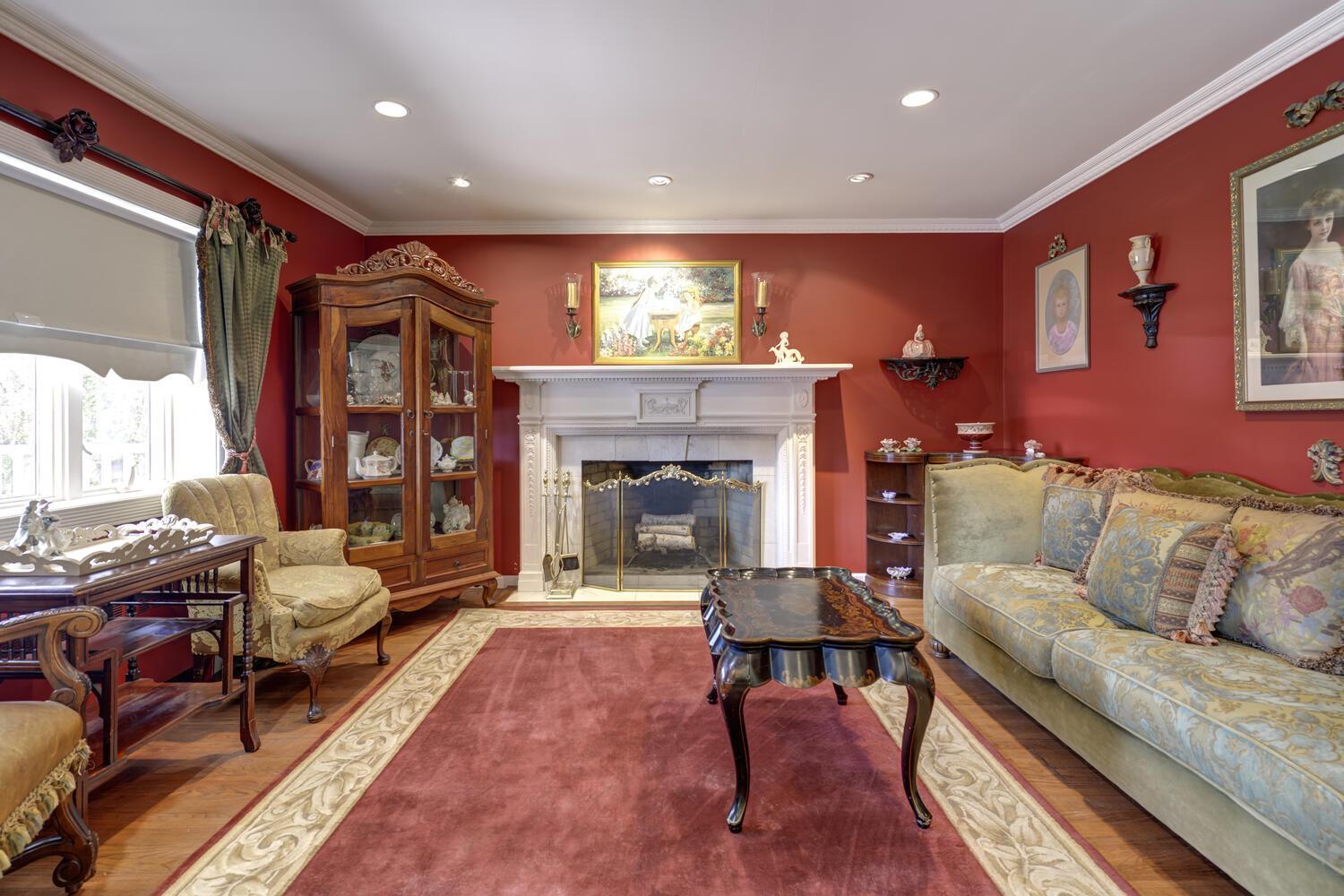 Single Family Maple  Nassau County, NY 11040, MLS-842312-5