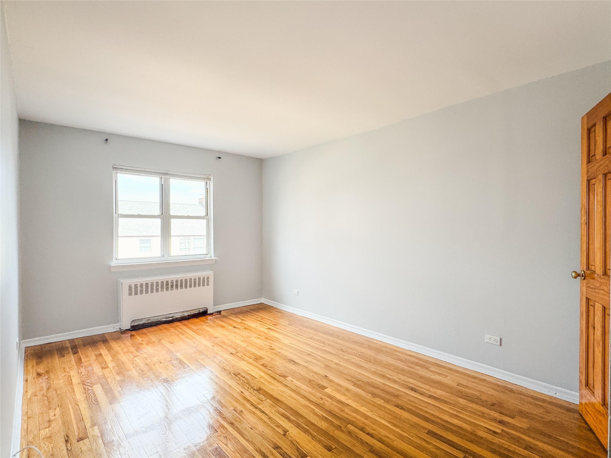 Single Family 7th  Queens, NY 11357, MLS-842324-16