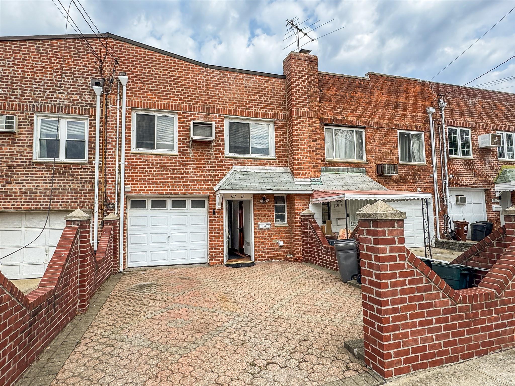 Single Family 7th  Queens, NY 11357, MLS-842324-2