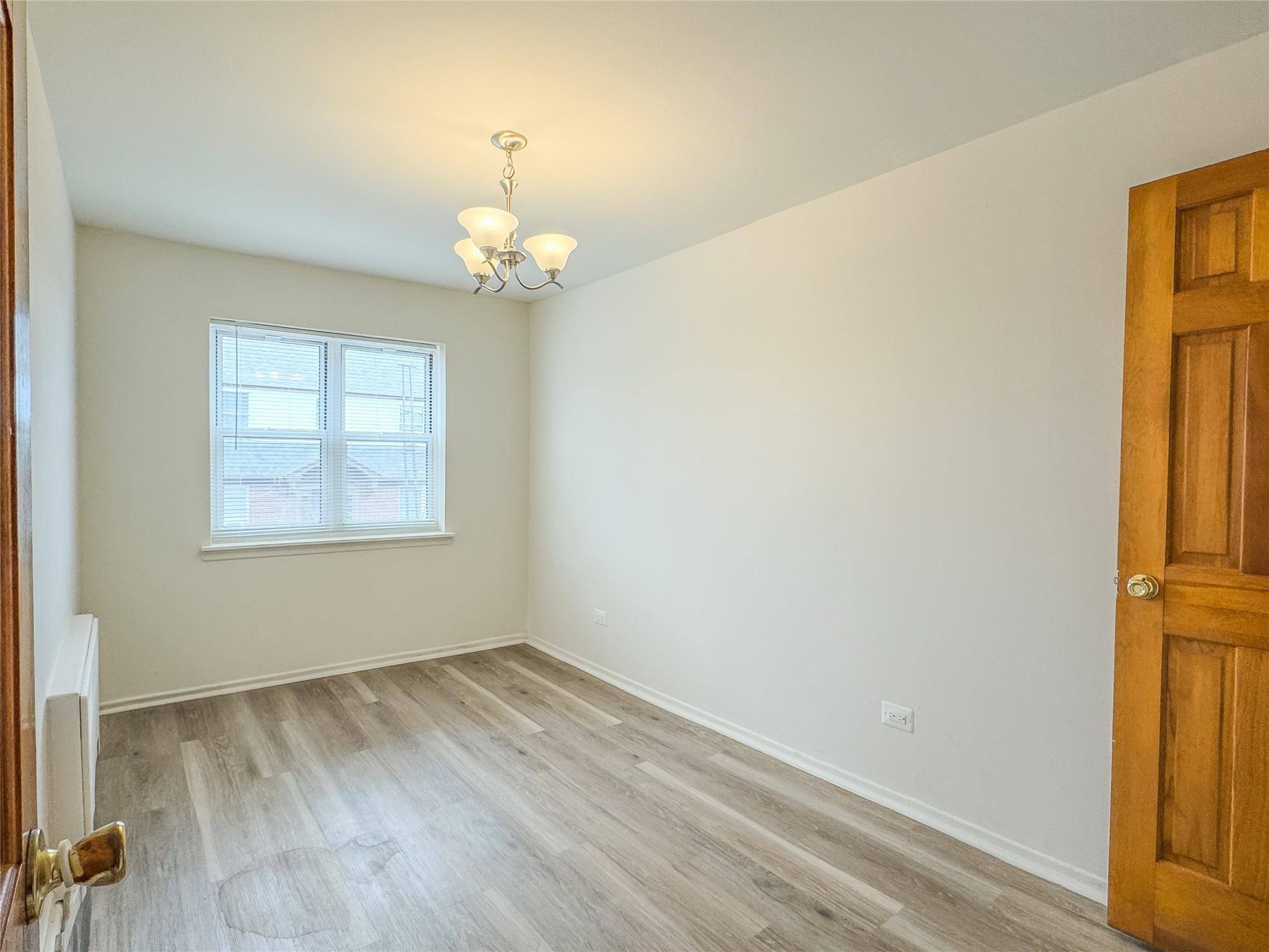 Single Family 7th  Queens, NY 11357, MLS-842324-6