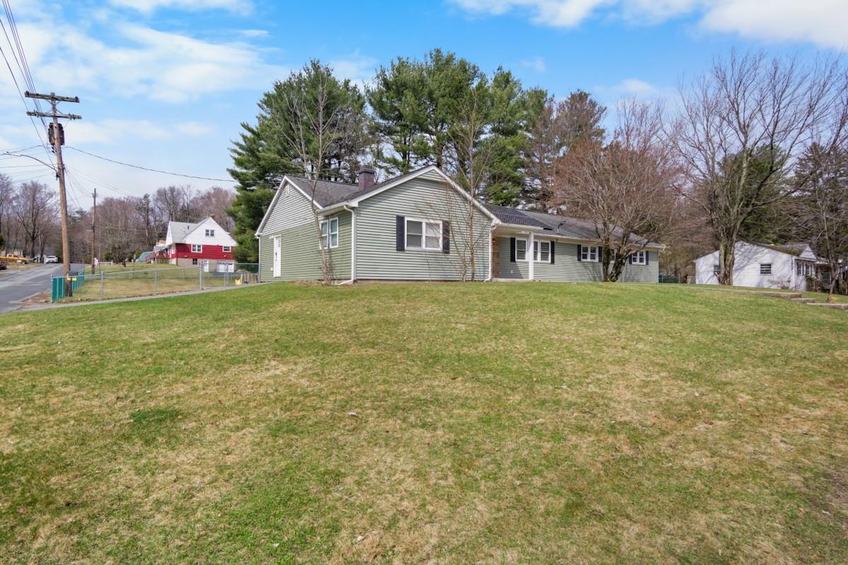 Single Family Floral  Sullivan County, NY 12701, MLS-842338-32