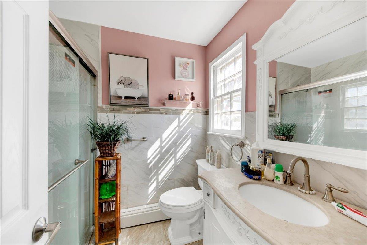 Single Family Commonwealth  Westchester County, NY 10550, MLS-842348-22