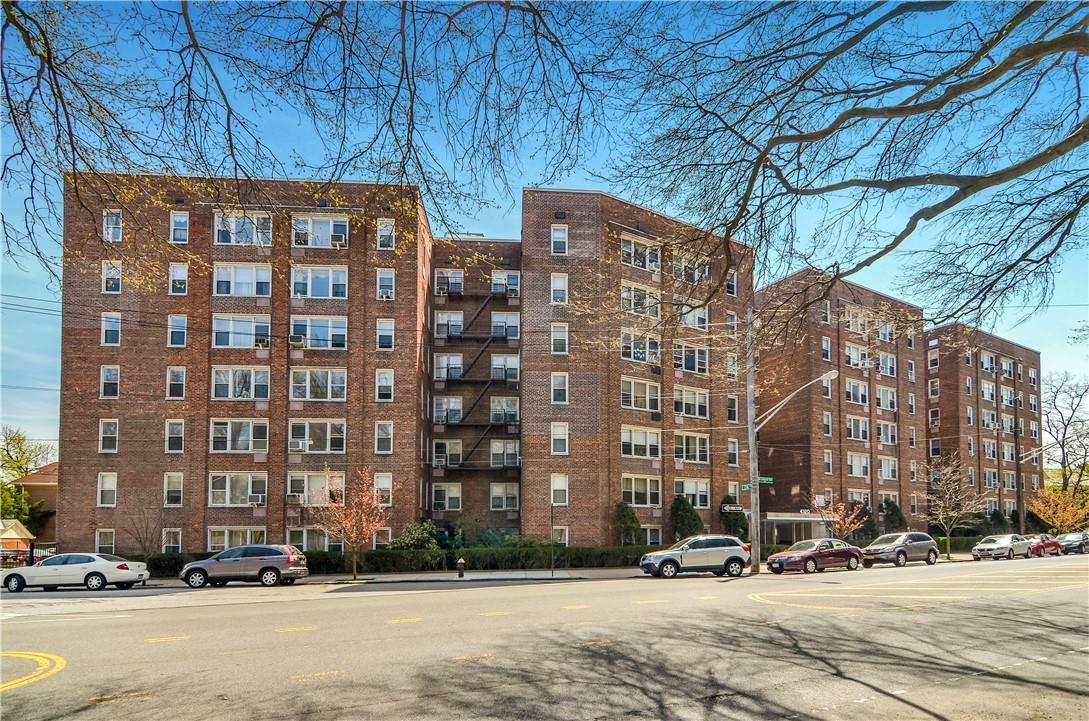 Coop Van Cortlandt Park East  Bronx, NY 10470, MLS-842385-18