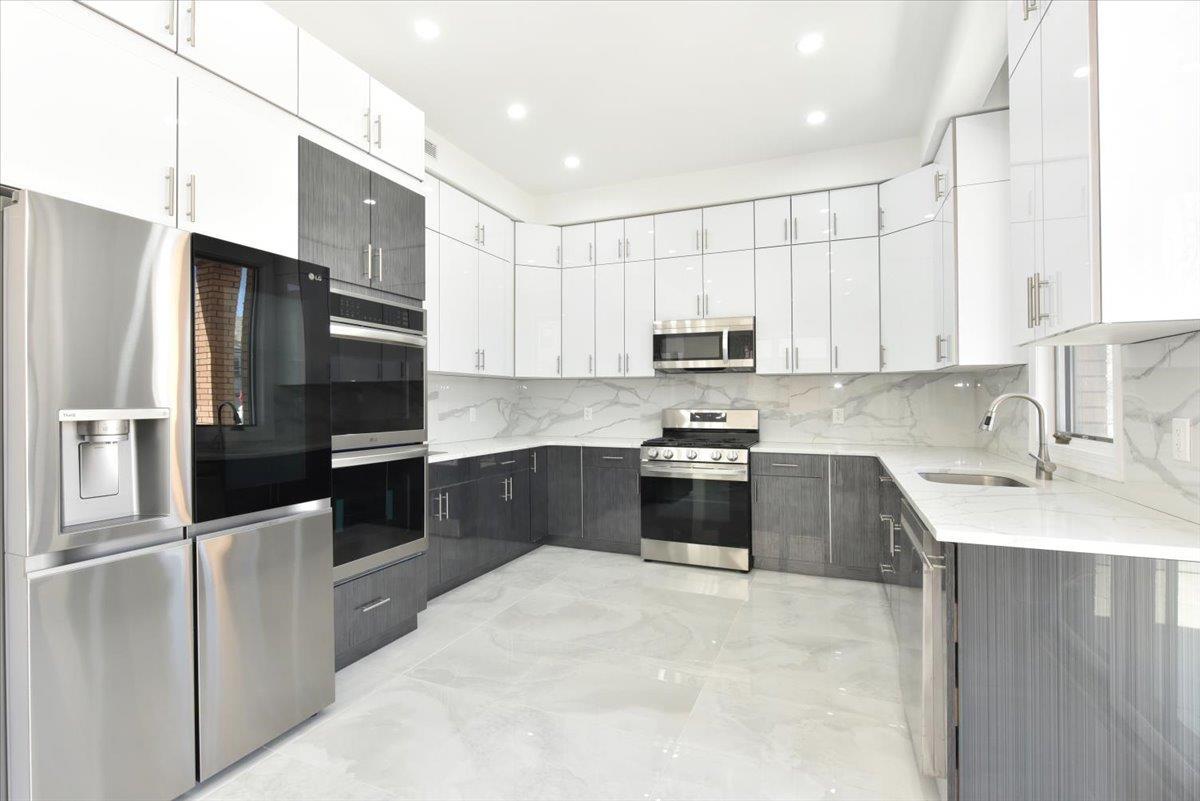 Single Family 173  Queens, NY 11366, MLS-842393-11