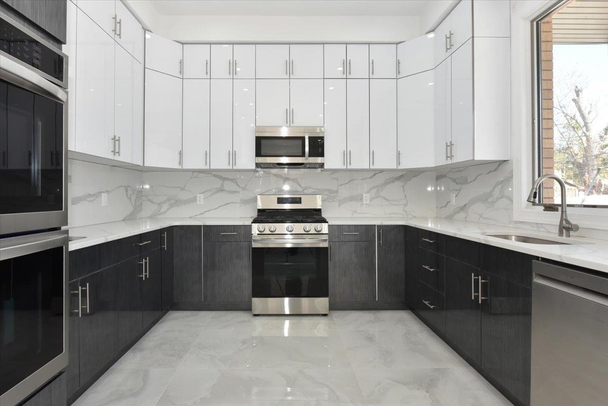 Single Family 173  Queens, NY 11366, MLS-842393-16