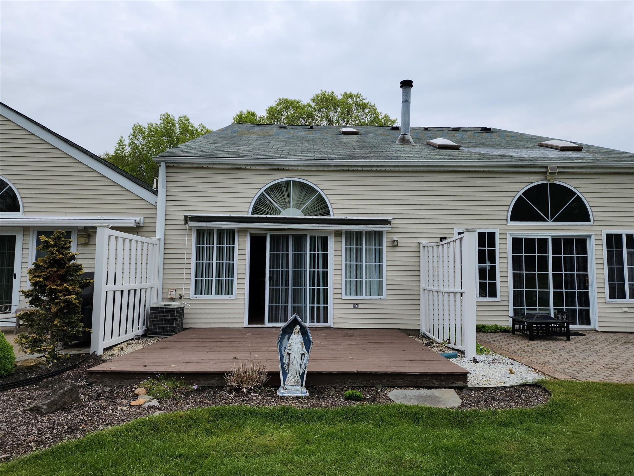 Condo Ranch  Suffolk County, NY 11949, MLS-842413-16