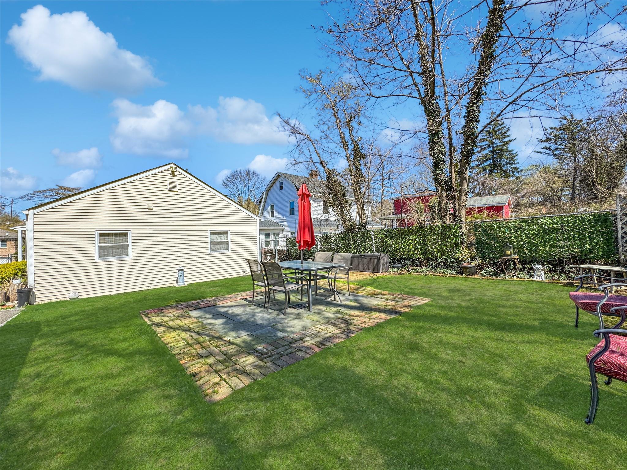 Single Family Elm  Nassau County, NY 11542, MLS-842422-11