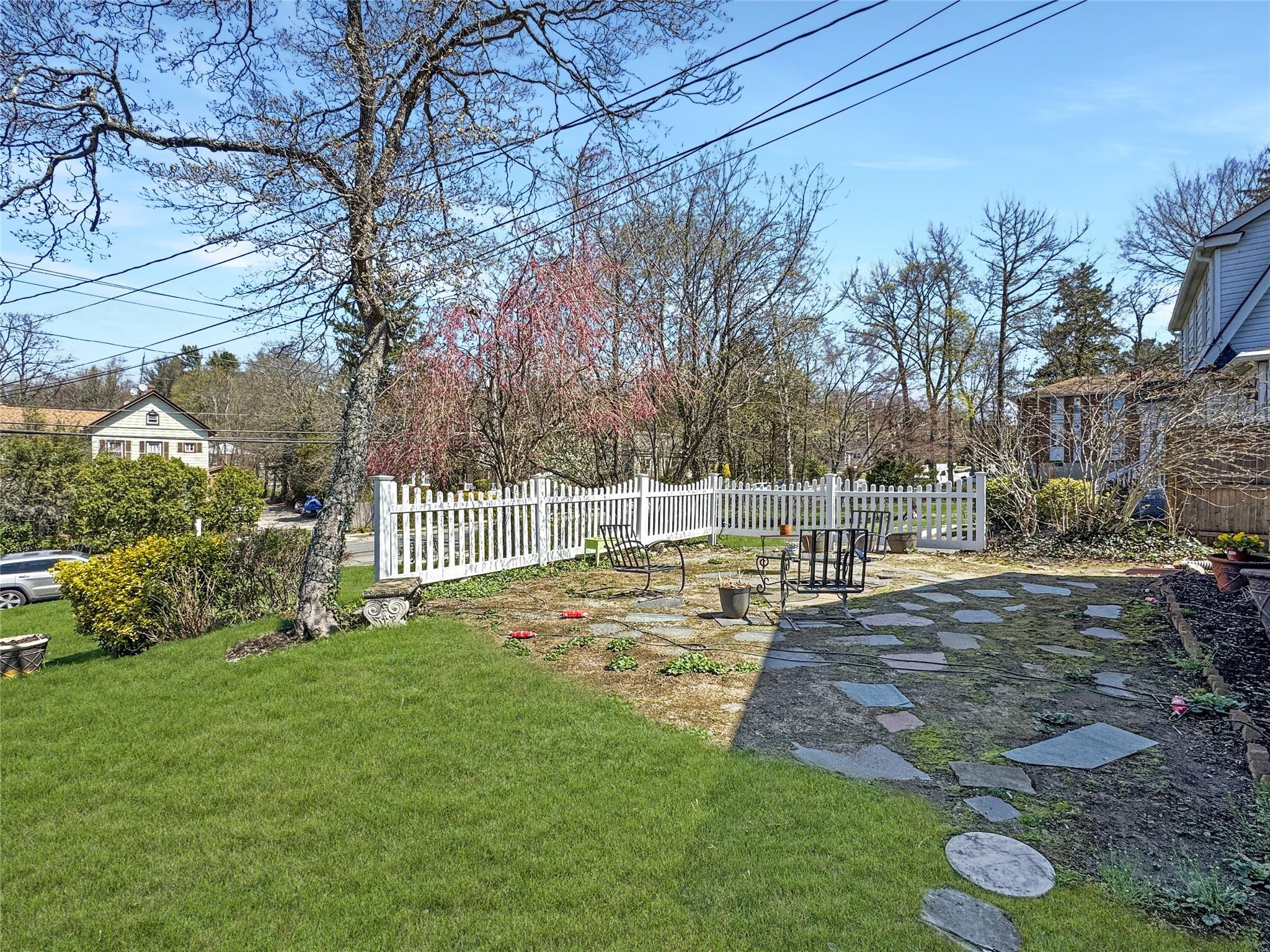 Single Family Elm  Nassau County, NY 11542, MLS-842422-12