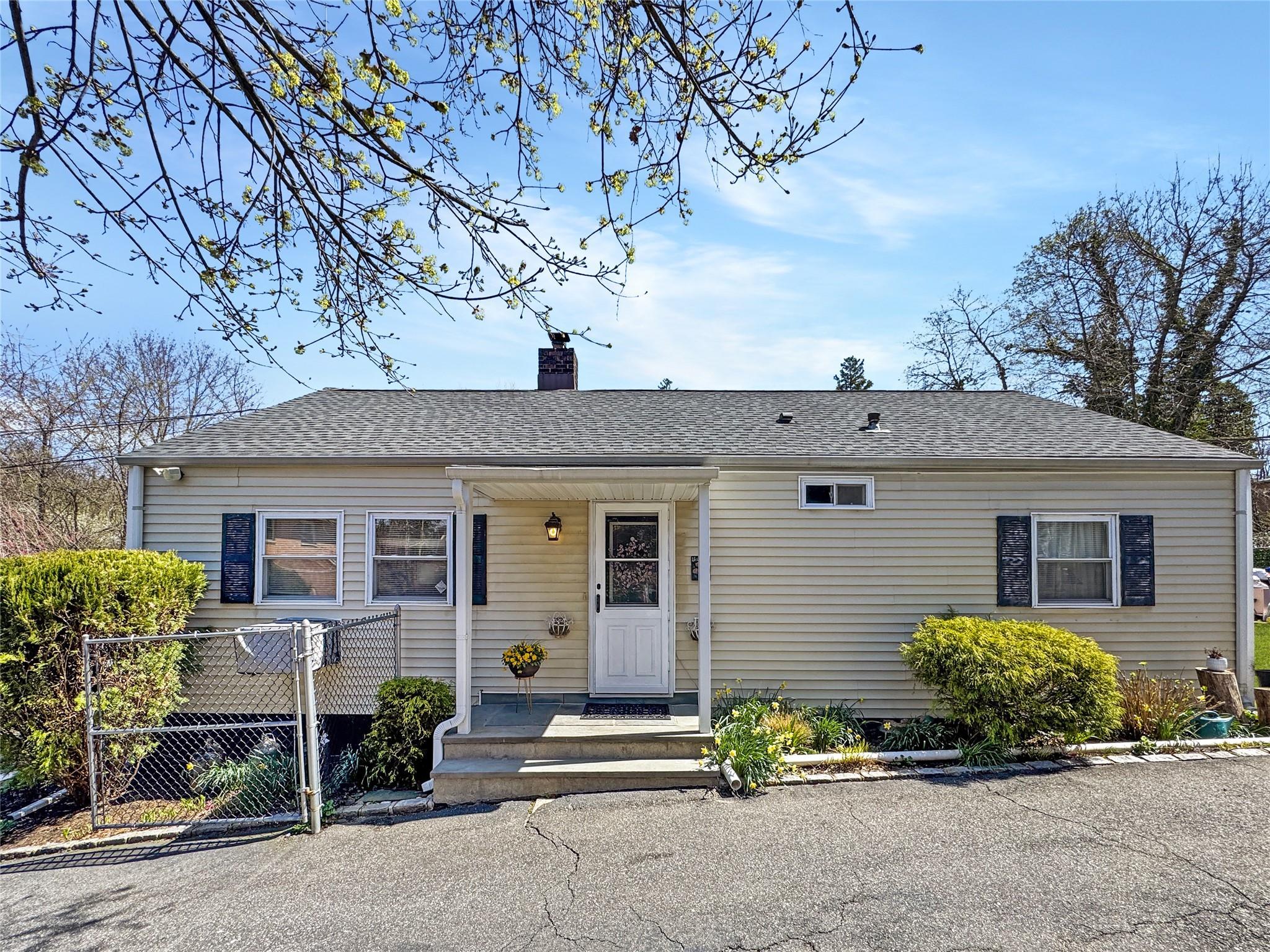 Single Family Elm  Nassau County, NY 11542, MLS-842422-2