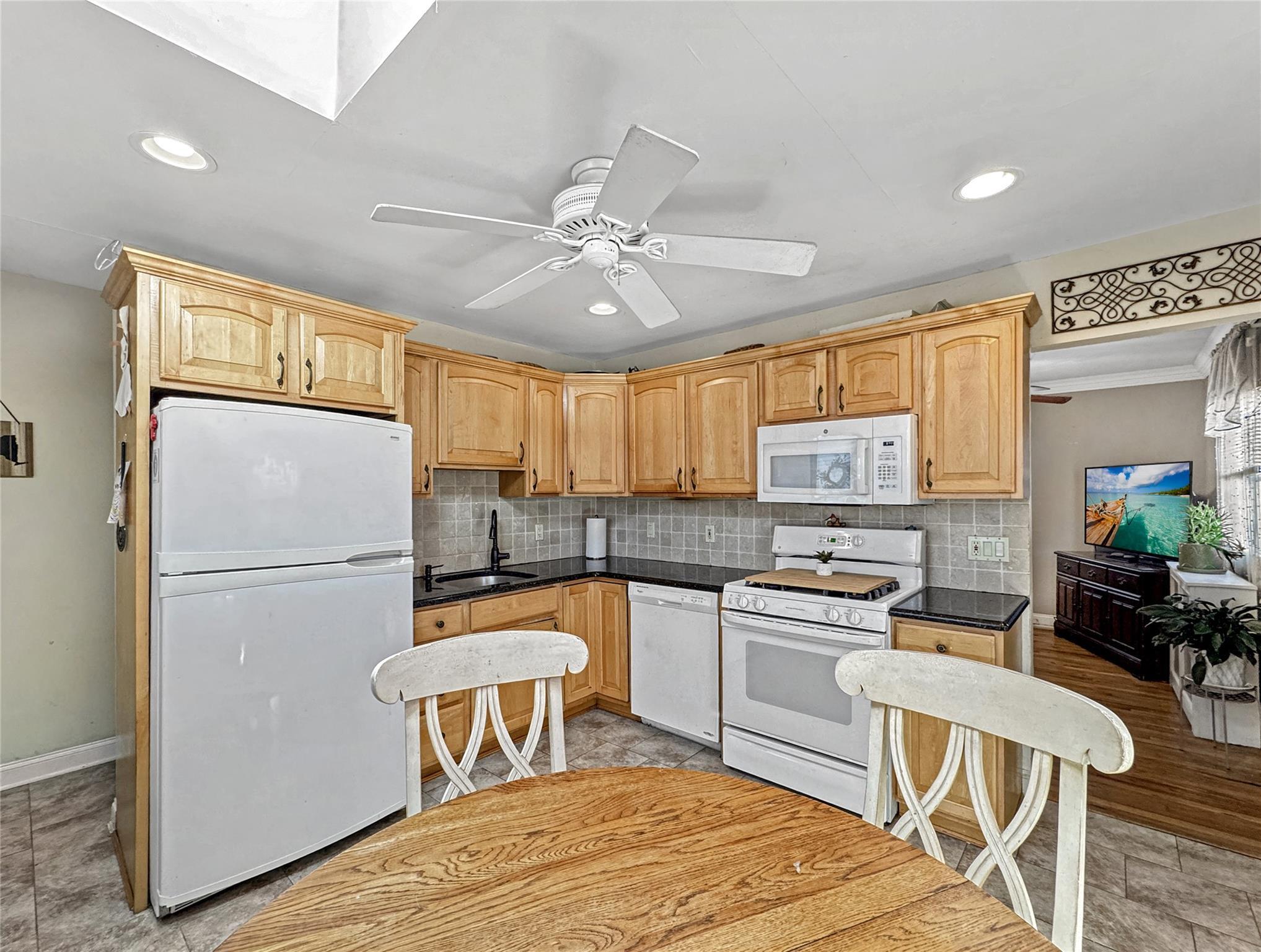 Single Family Elm  Nassau County, NY 11542, MLS-842422-5