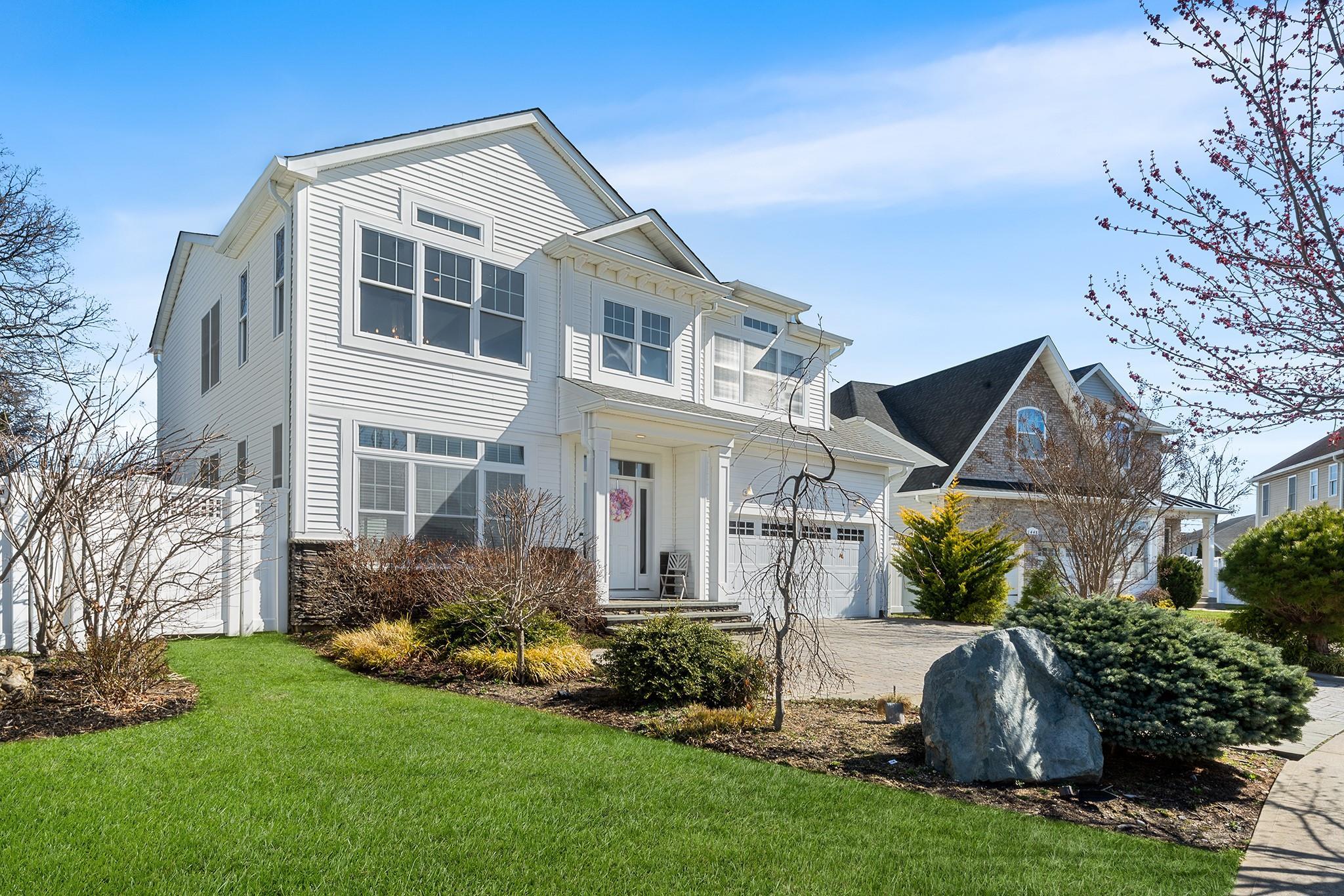 Single Family Horseshoe  Nassau County, NY 11710, MLS-842430-3