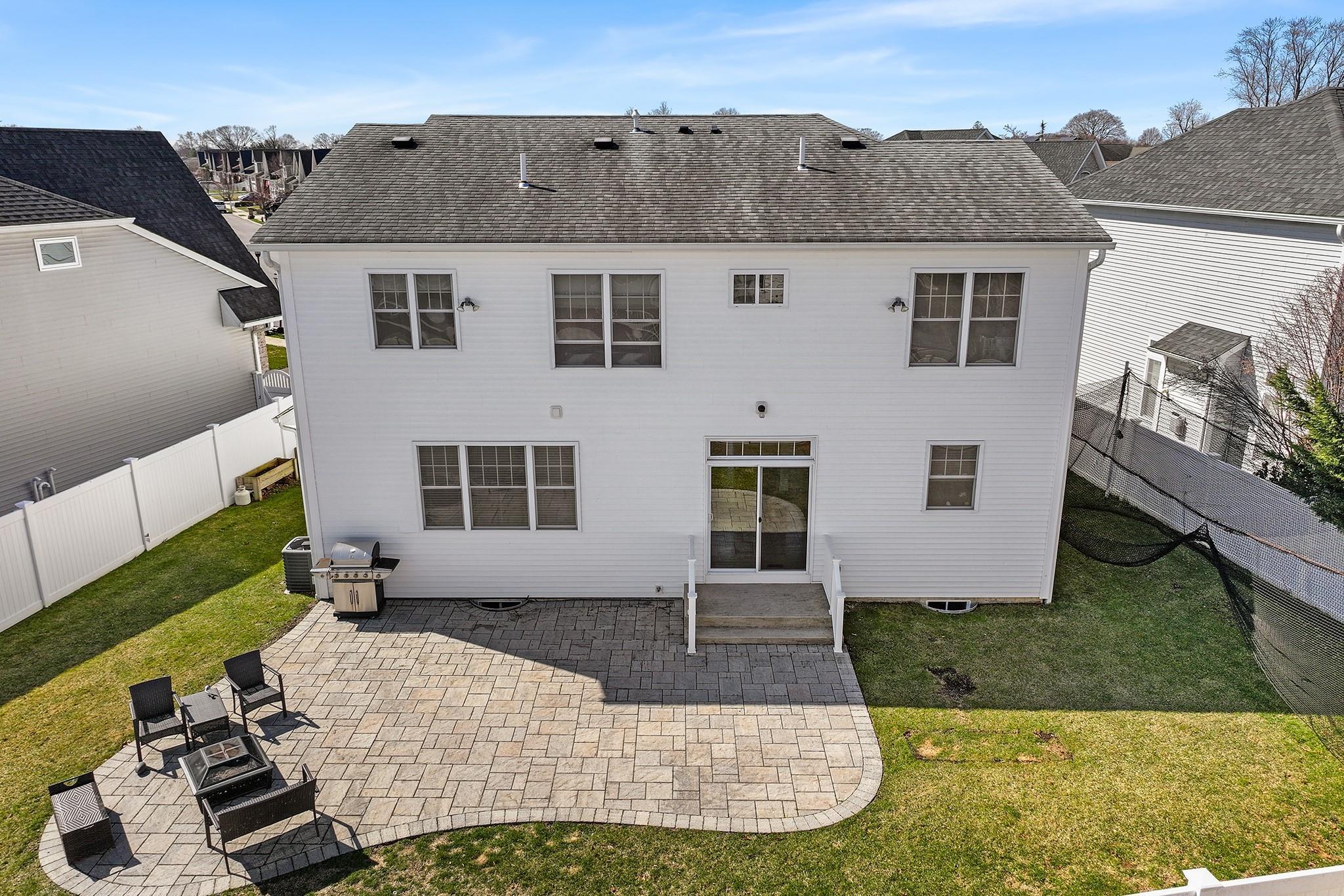 Single Family Horseshoe  Nassau County, NY 11710, MLS-842430-44