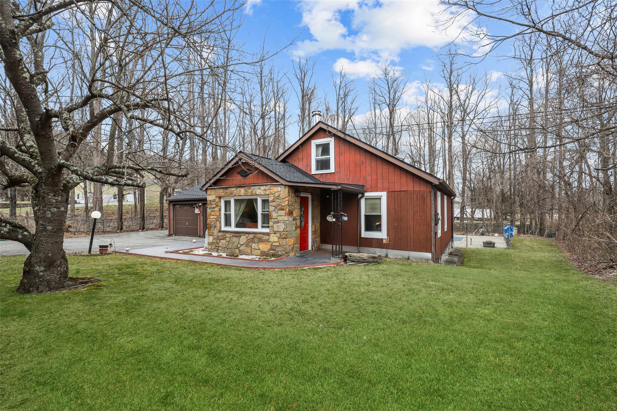 Single Family Hustis  Putnam County, NY 10516, MLS-842441-2
