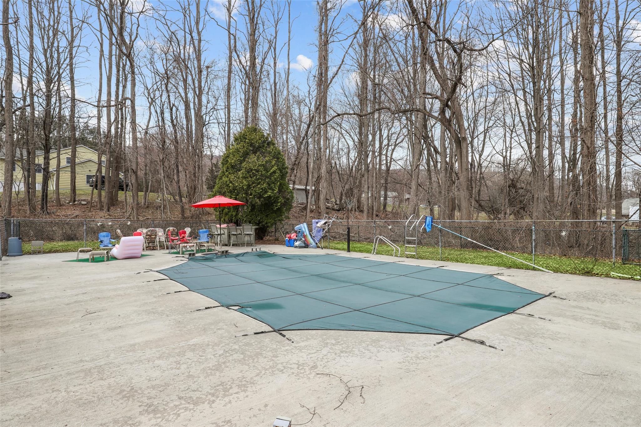 Single Family Hustis  Putnam County, NY 10516, MLS-842441-22