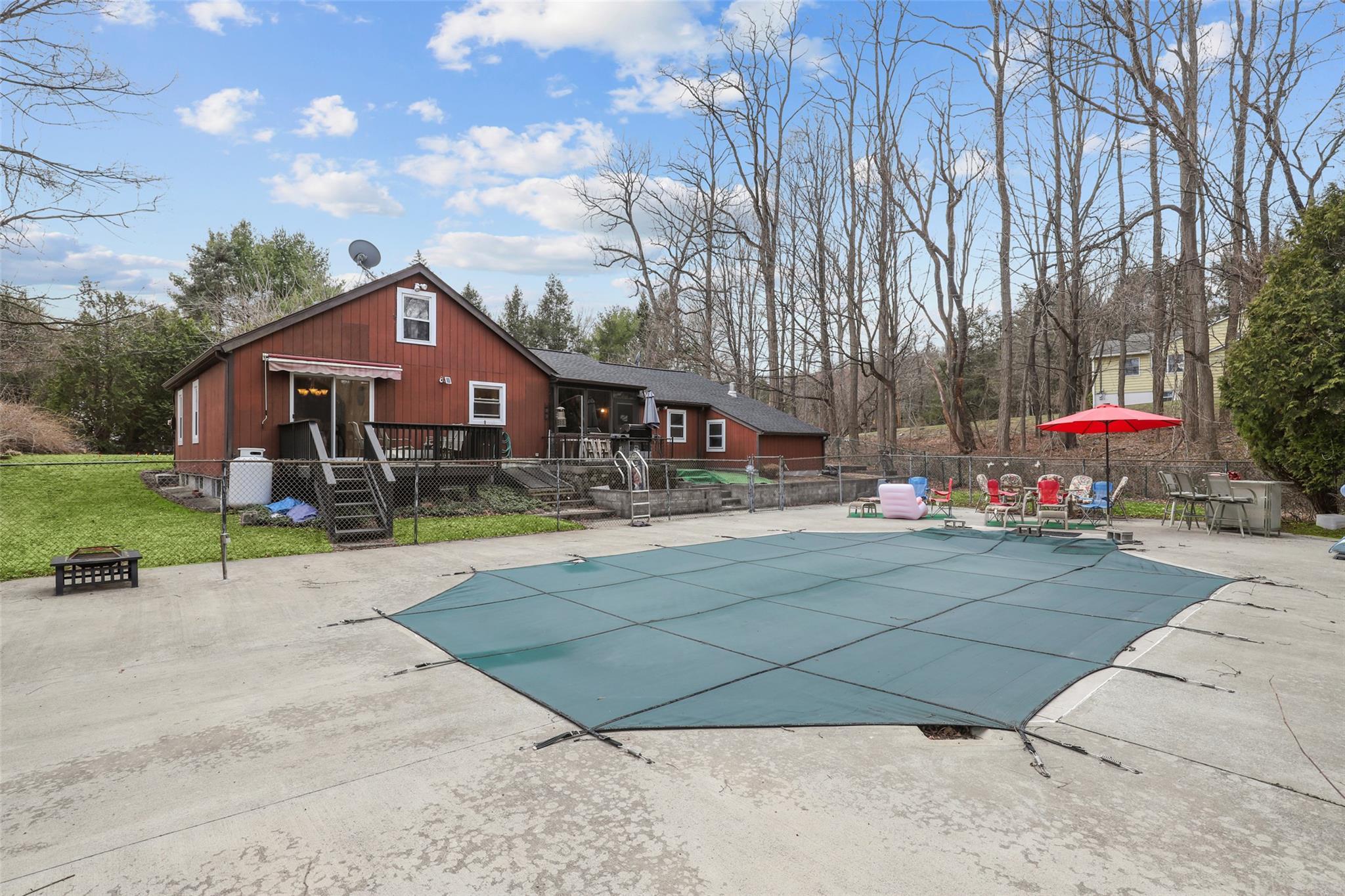 Single Family Hustis  Putnam County, NY 10516, MLS-842441-23