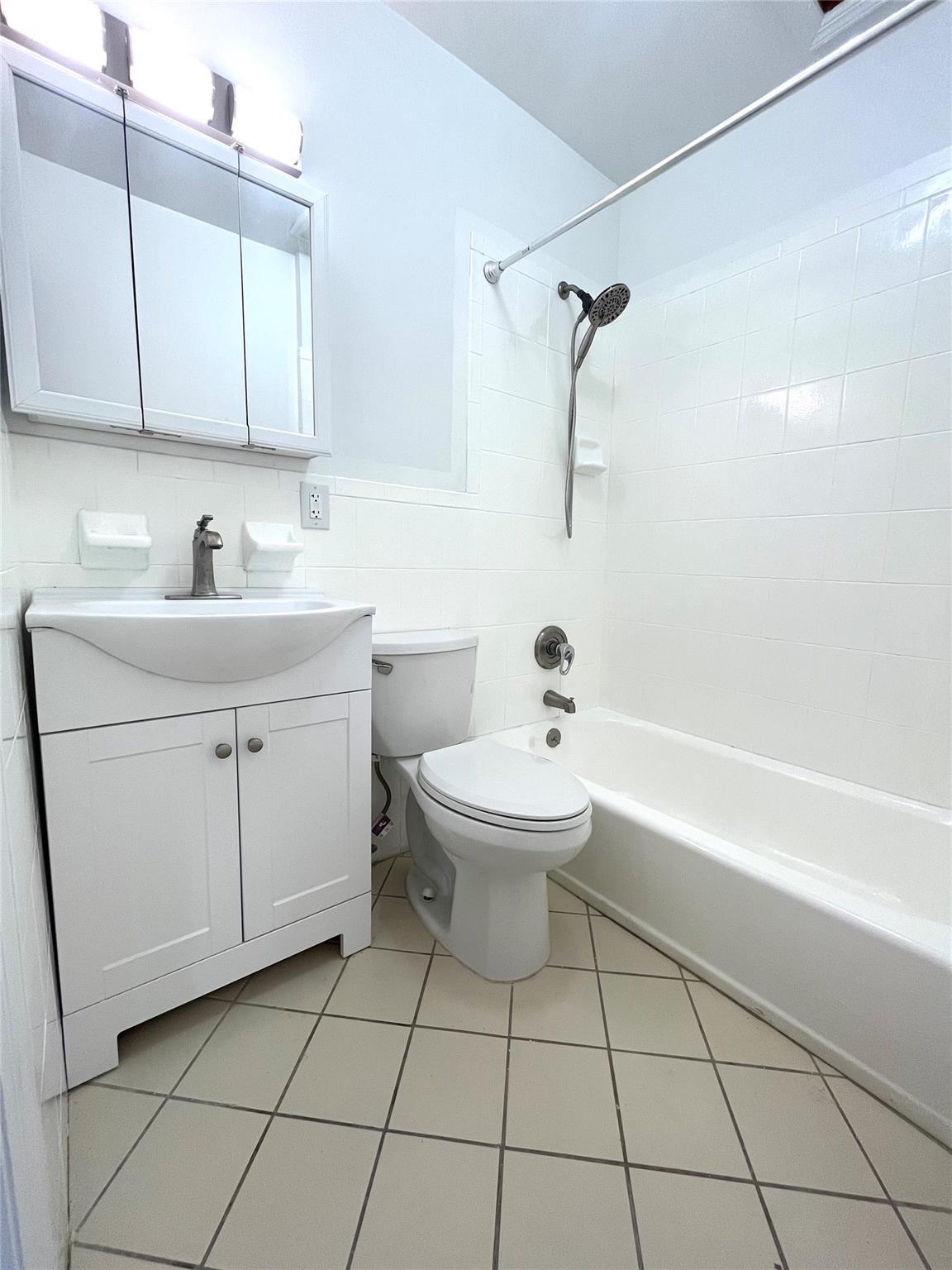 Apartment Buffalo  Brooklyn, NY 11233, MLS-842446-8